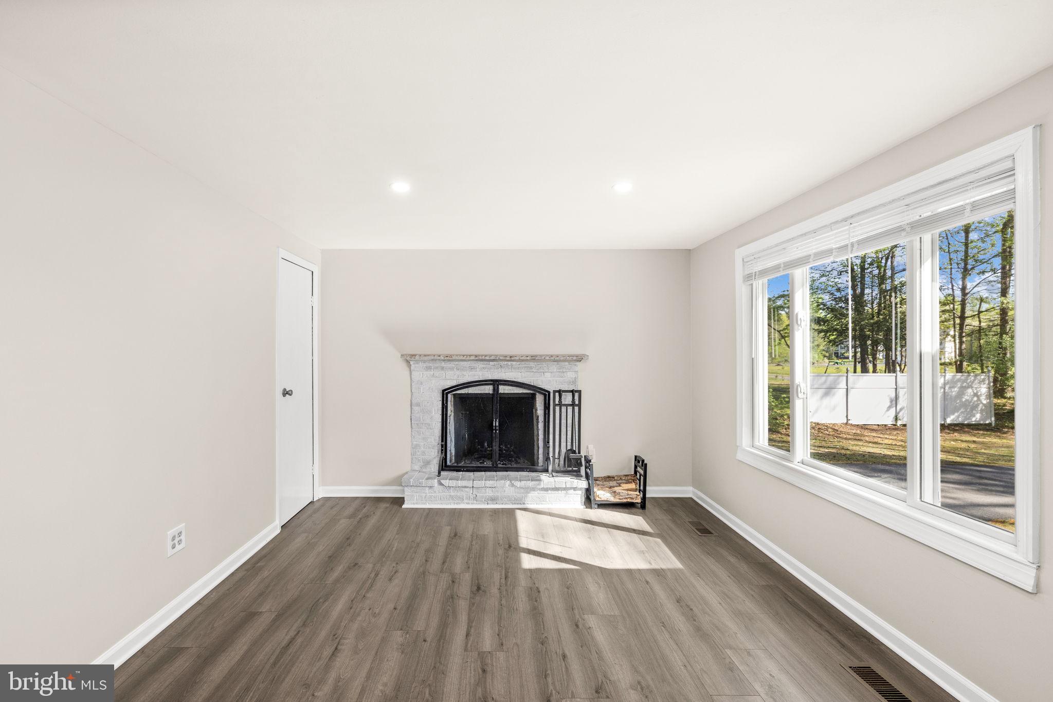 INDIANTOWN - Residential