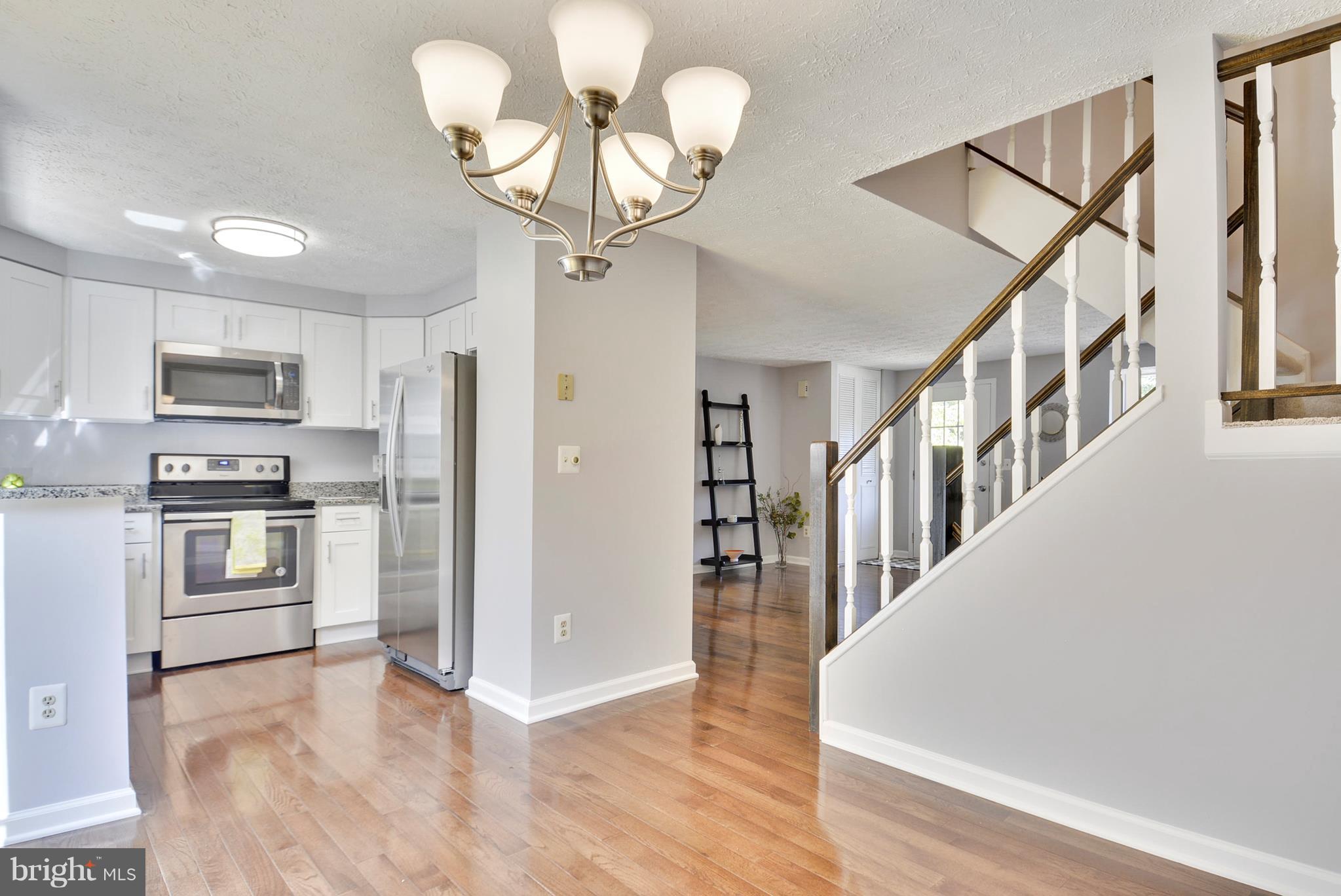 RESTON - Residential