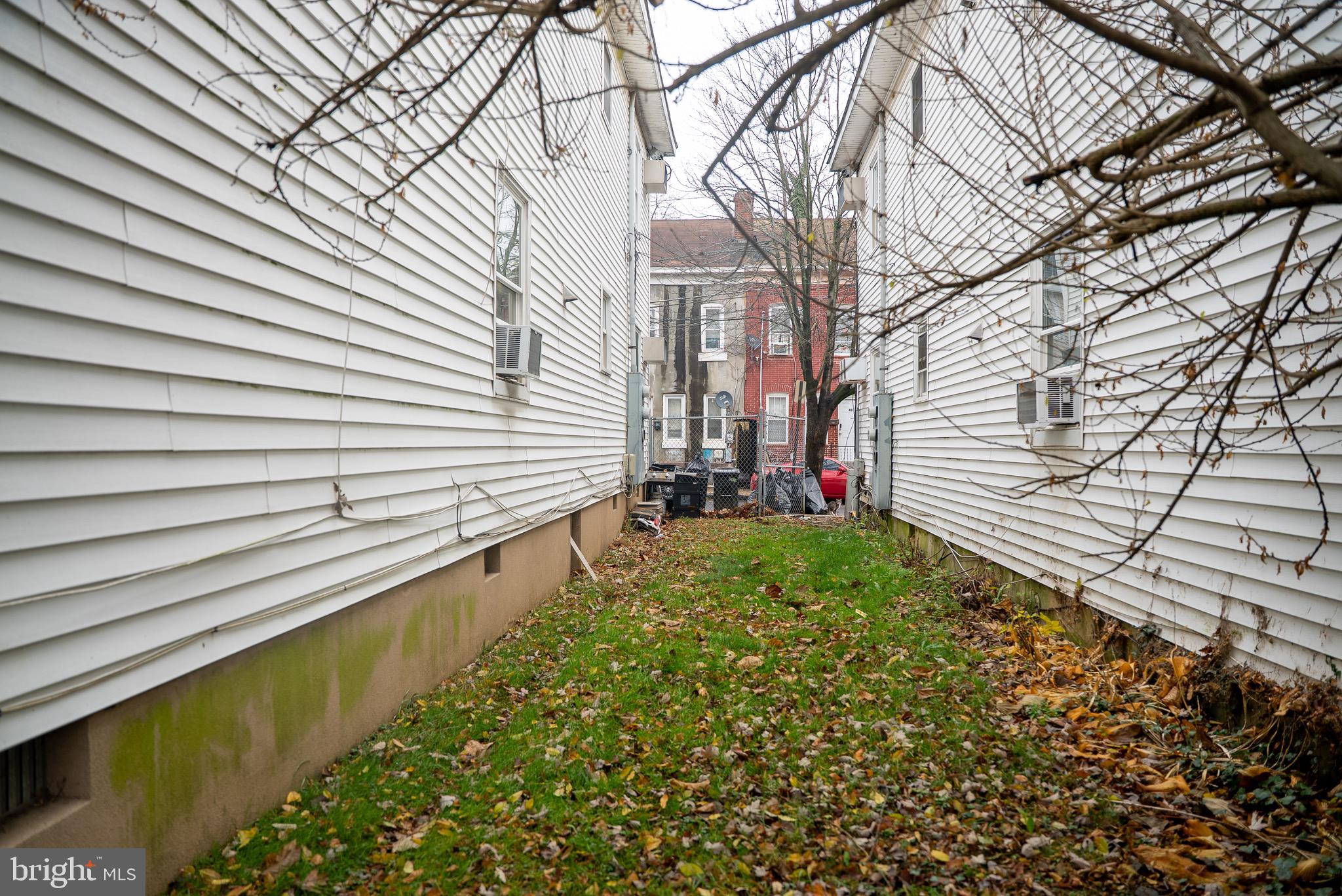 45 MIDDLE ROSE STREET J