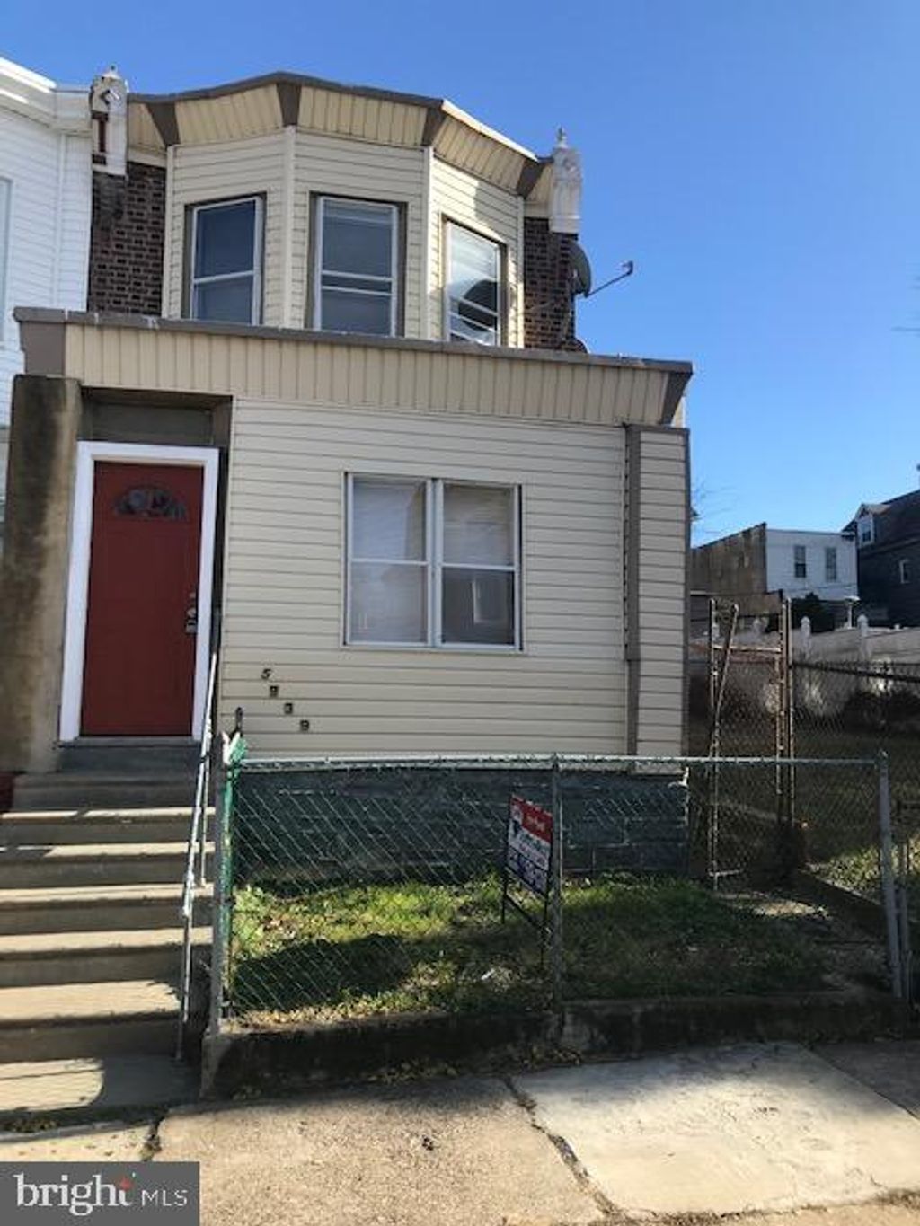 listing image 0
