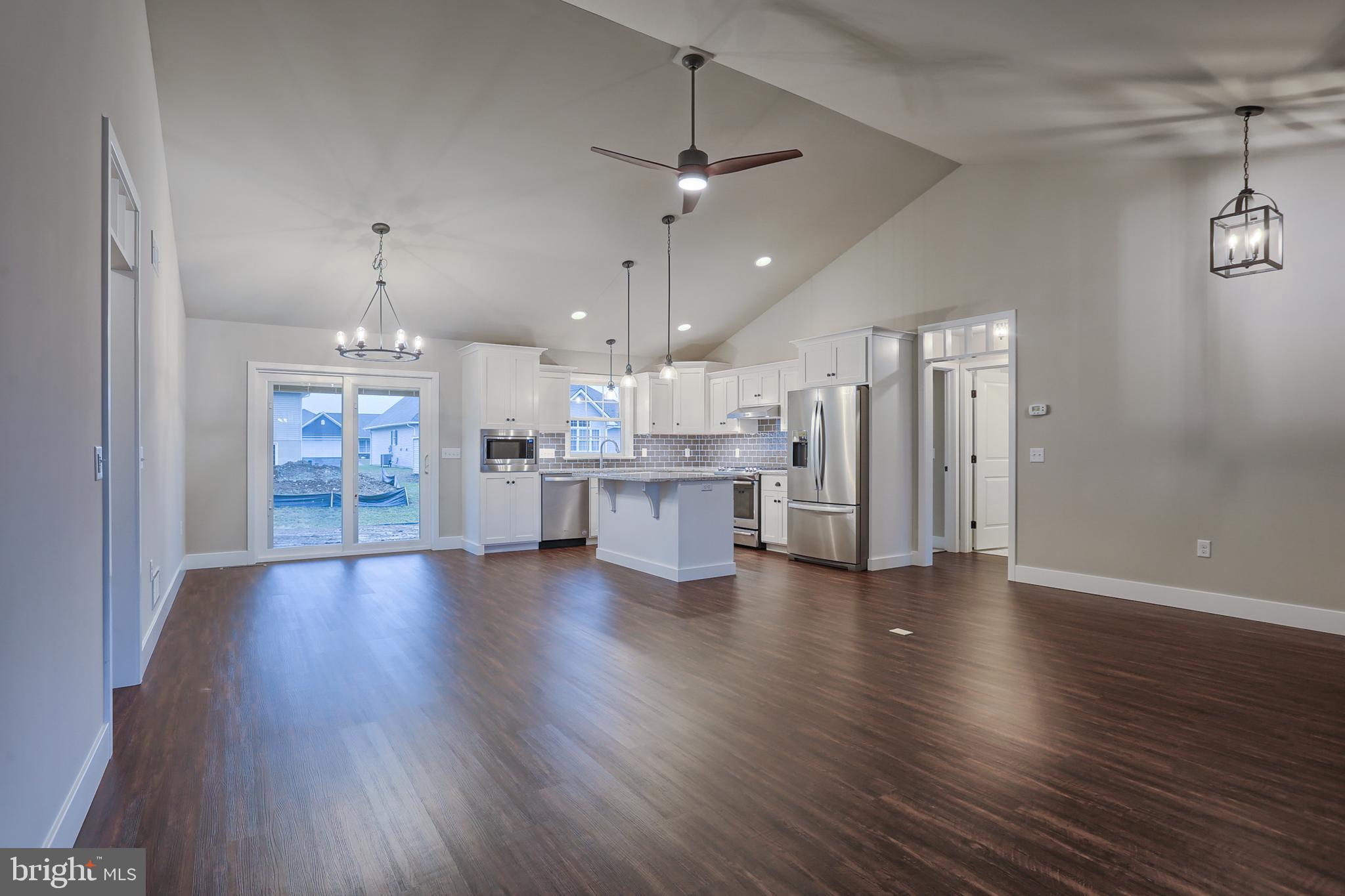 THE ESTATES AT HEARTHSIDE - Residential