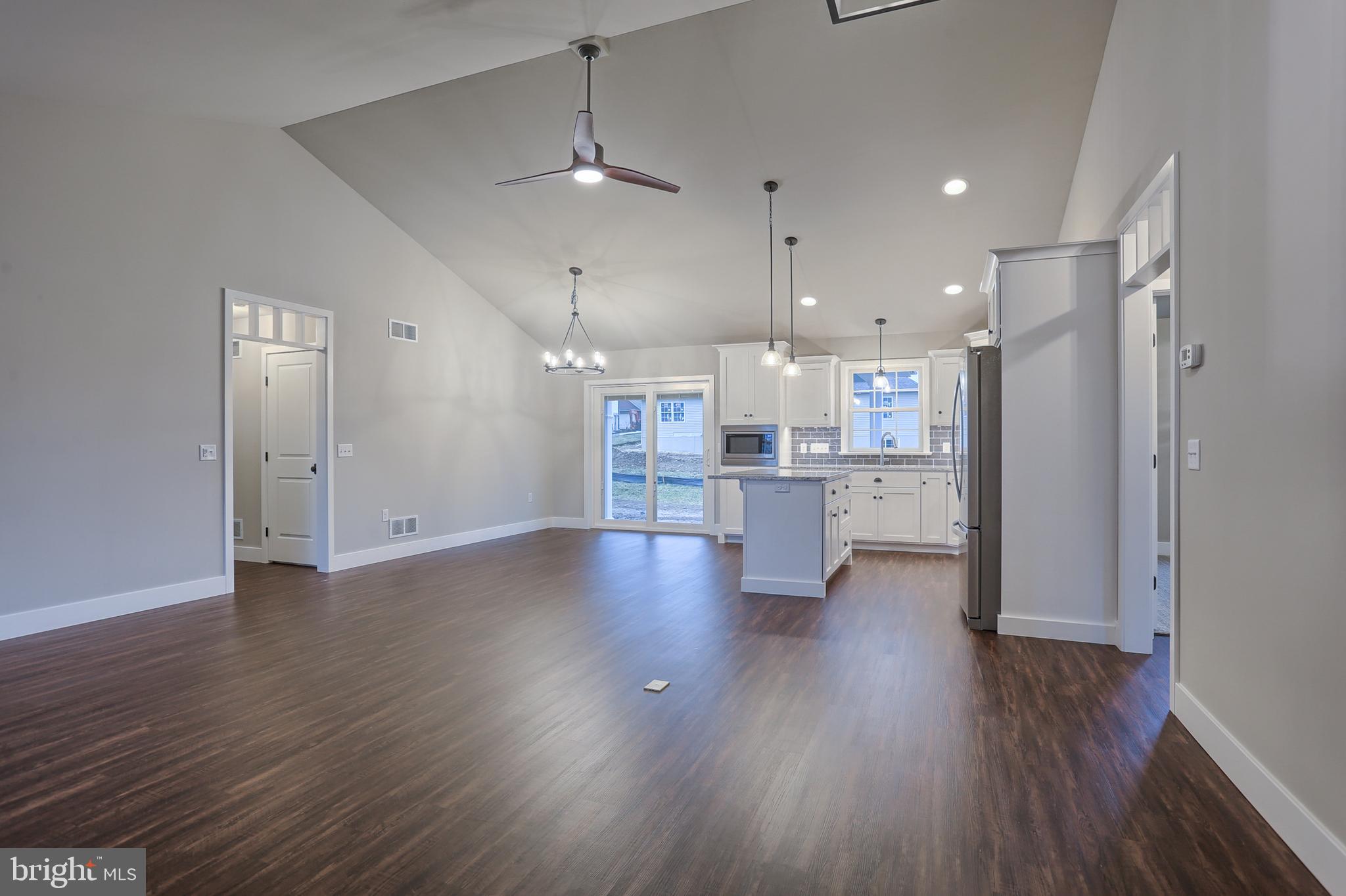 THE ESTATES AT HEARTHSIDE - Residential