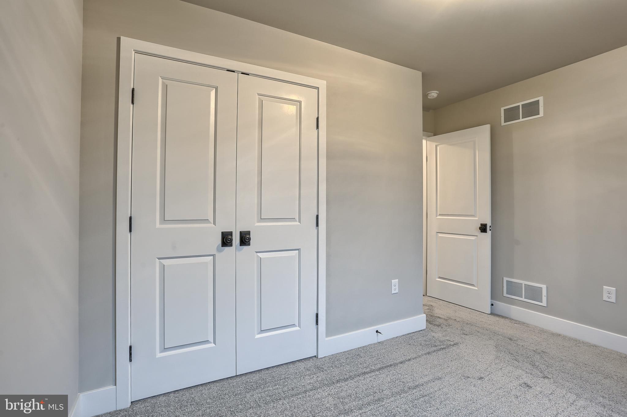 THE ESTATES AT HEARTHSIDE - Residential