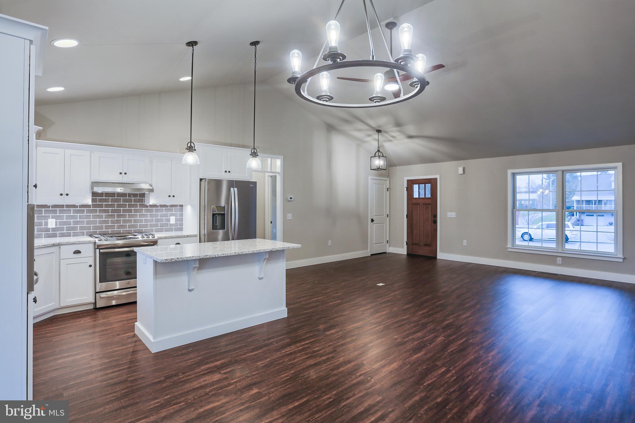 THE ESTATES AT HEARTHSIDE - Residential