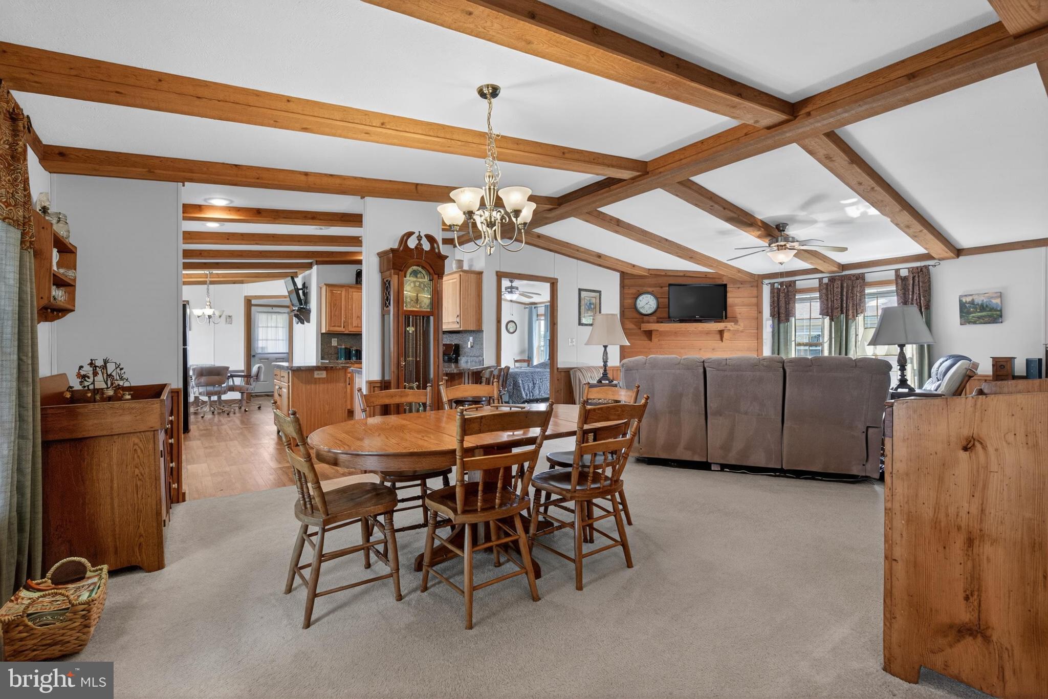 GOLDENVILLE ESTATES - Residential