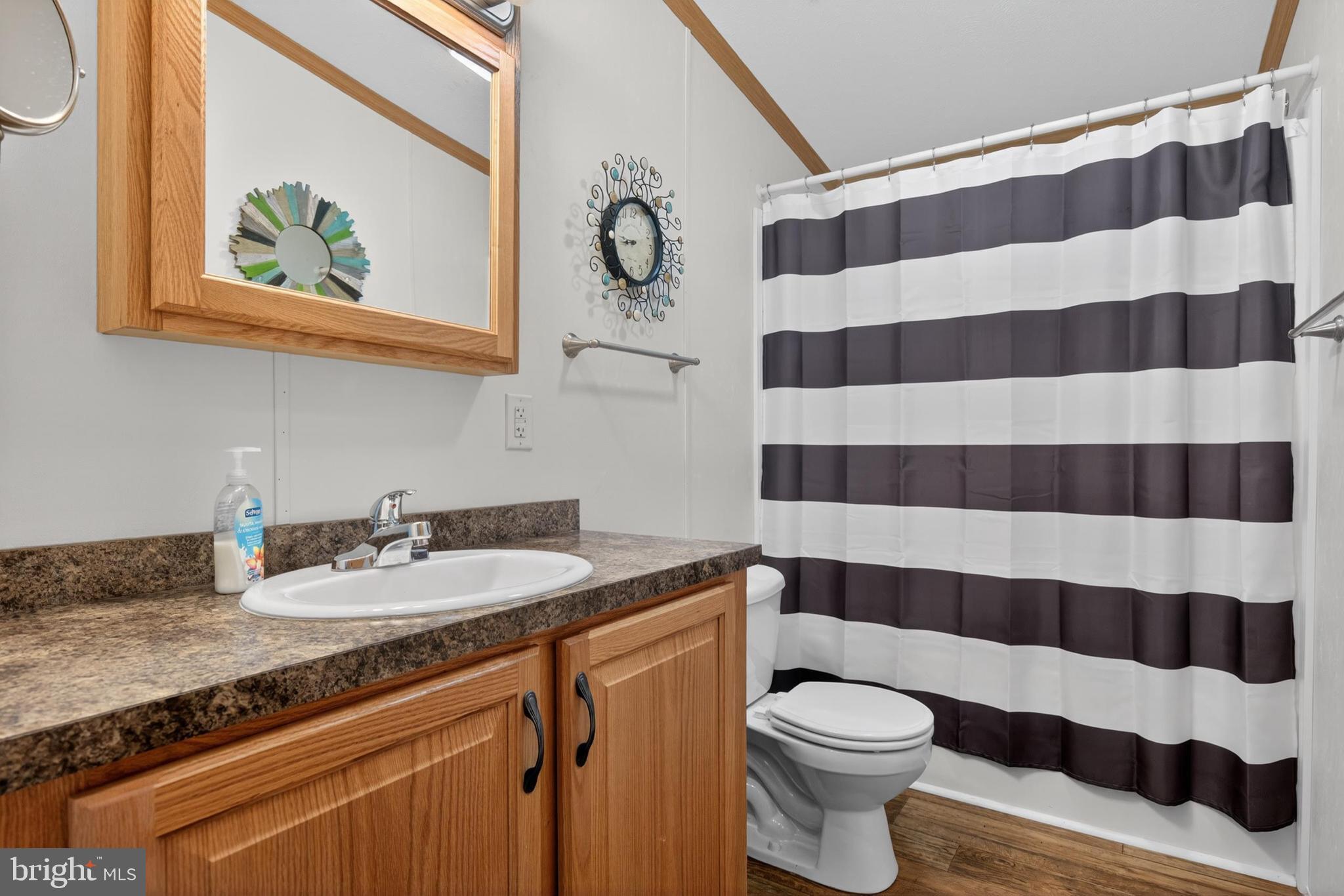 GOLDENVILLE ESTATES - Residential
