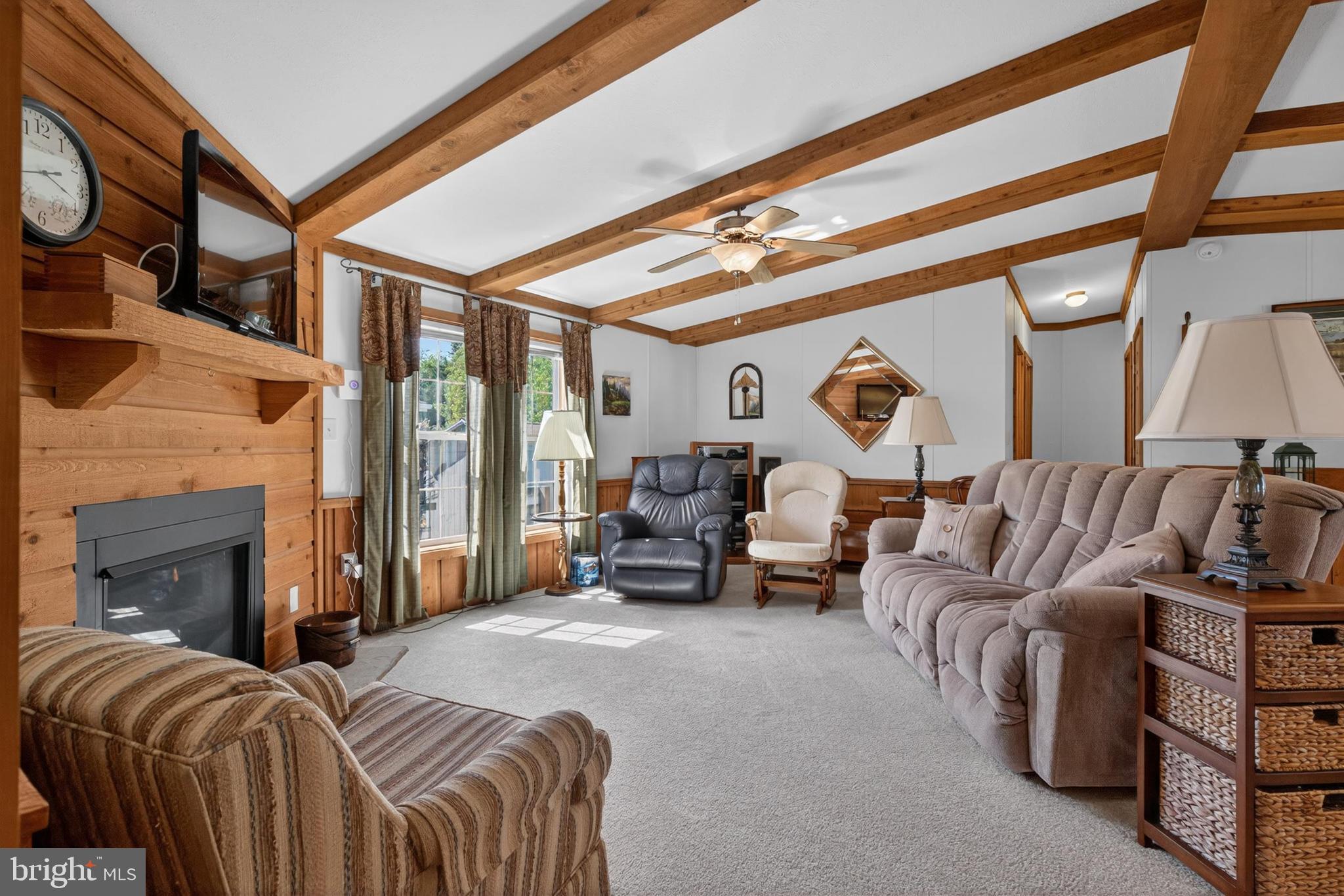 GOLDENVILLE ESTATES - Residential