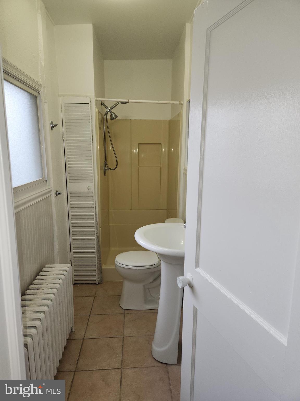 MANAYUNK - Residential Lease