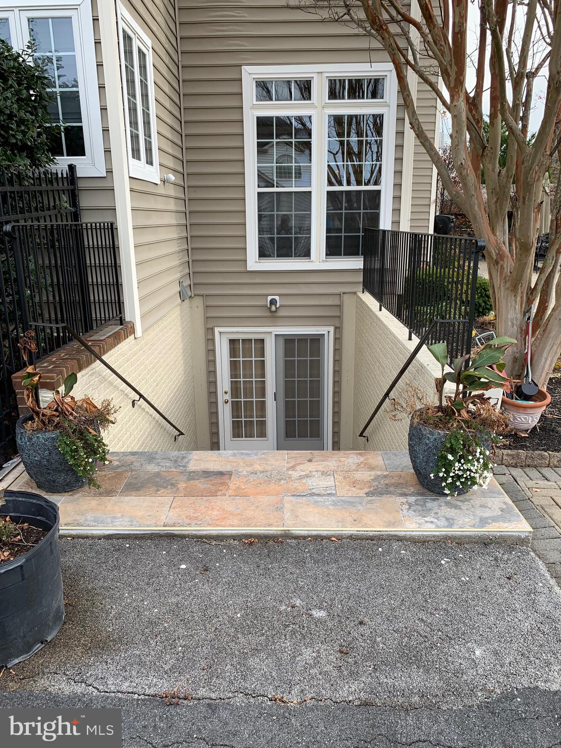 COLLINGBROOK - Residential