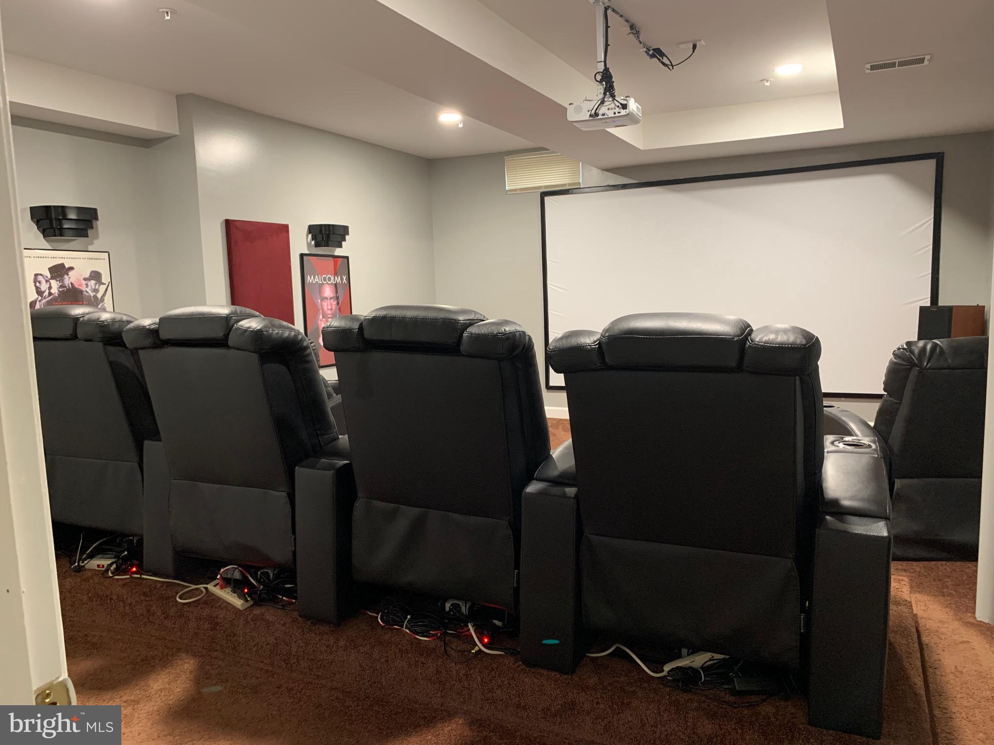 COLLINGBROOK - Residential