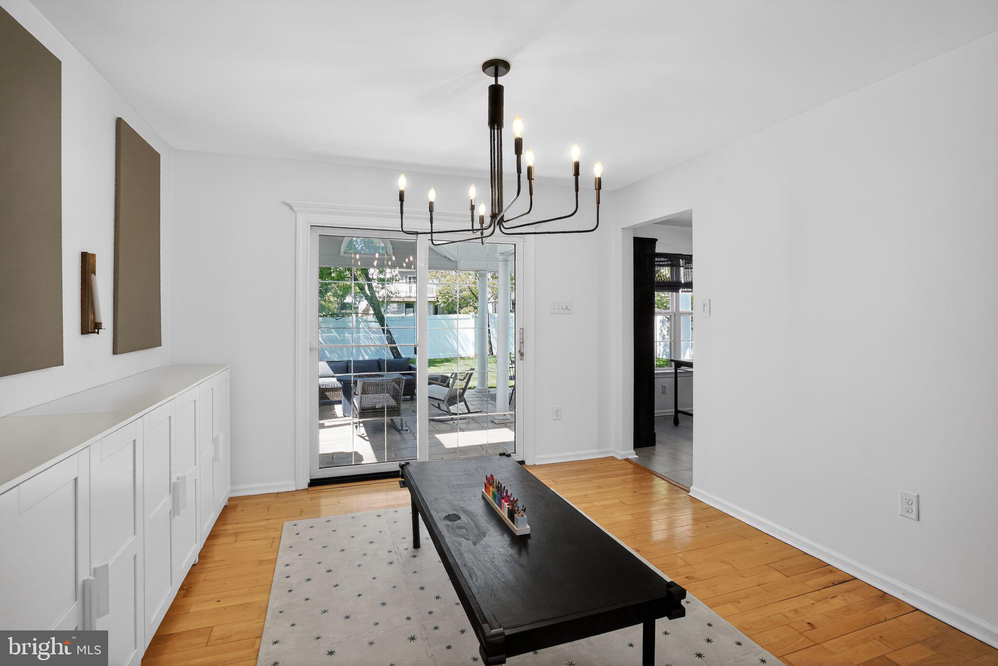 BUCKINGHAM SQ - Residential