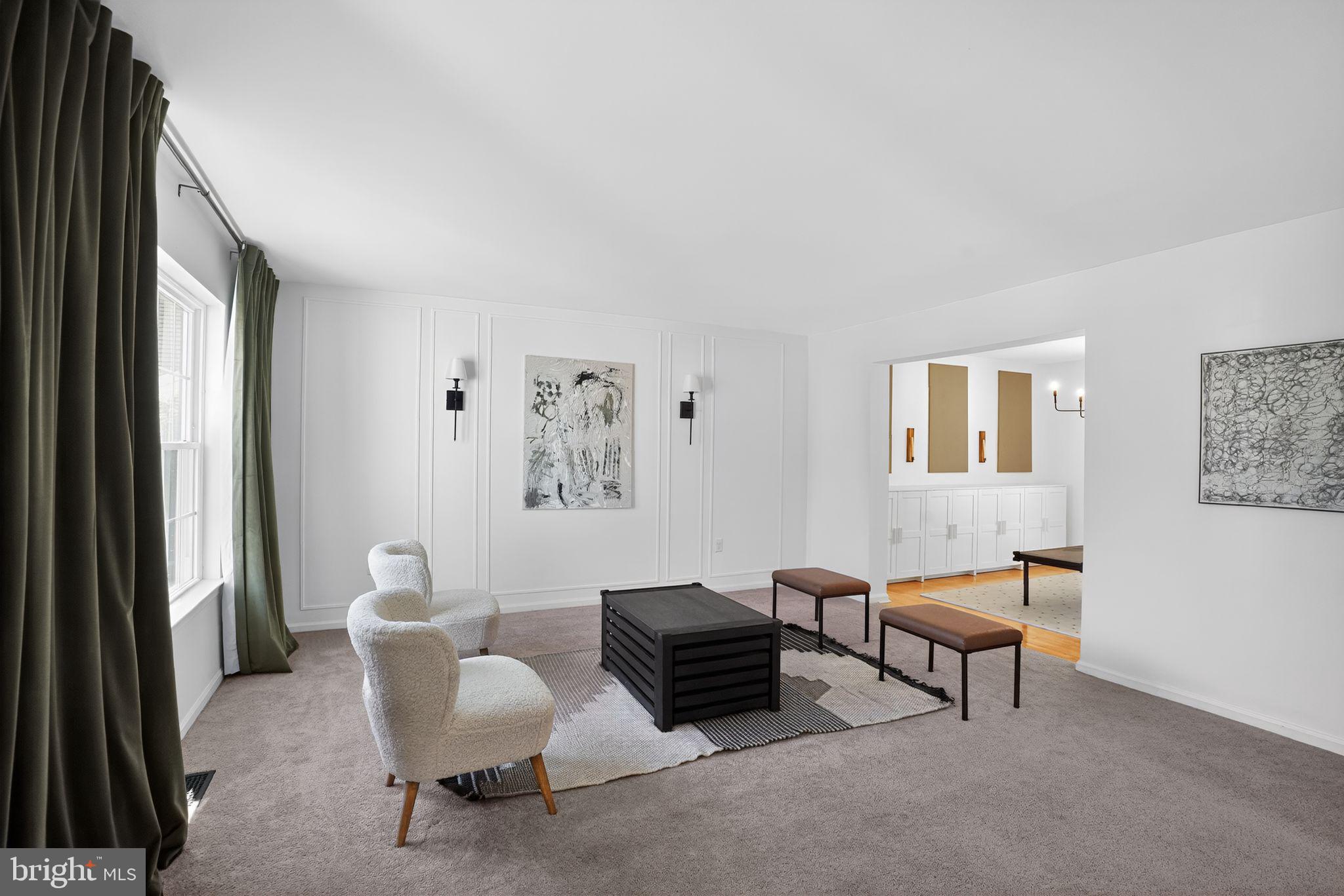 BUCKINGHAM SQ - Residential