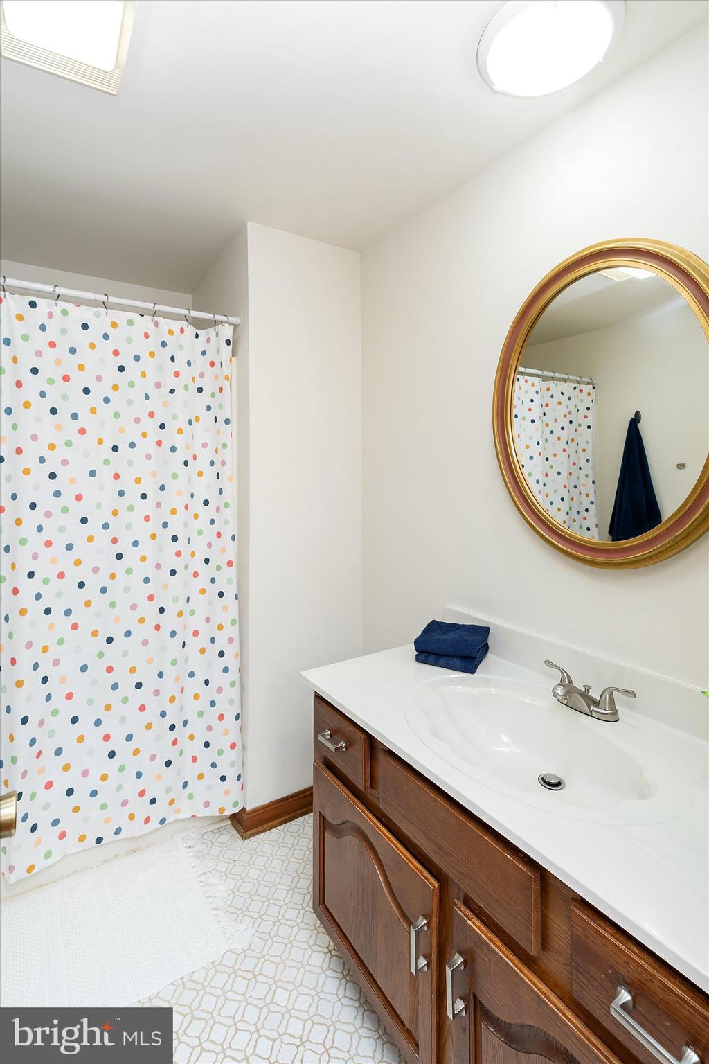 WILLOWDALE - Residential