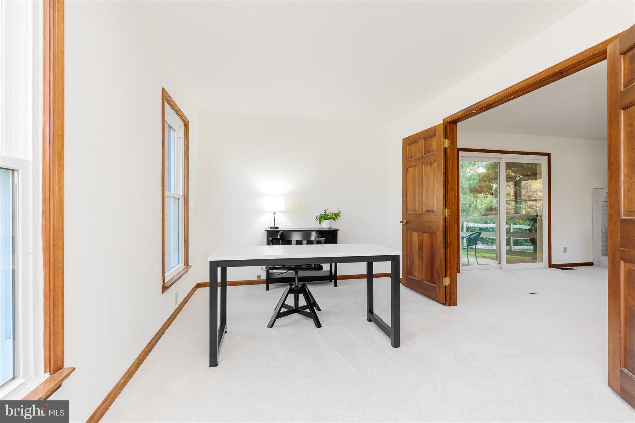 WILLOWDALE - Residential