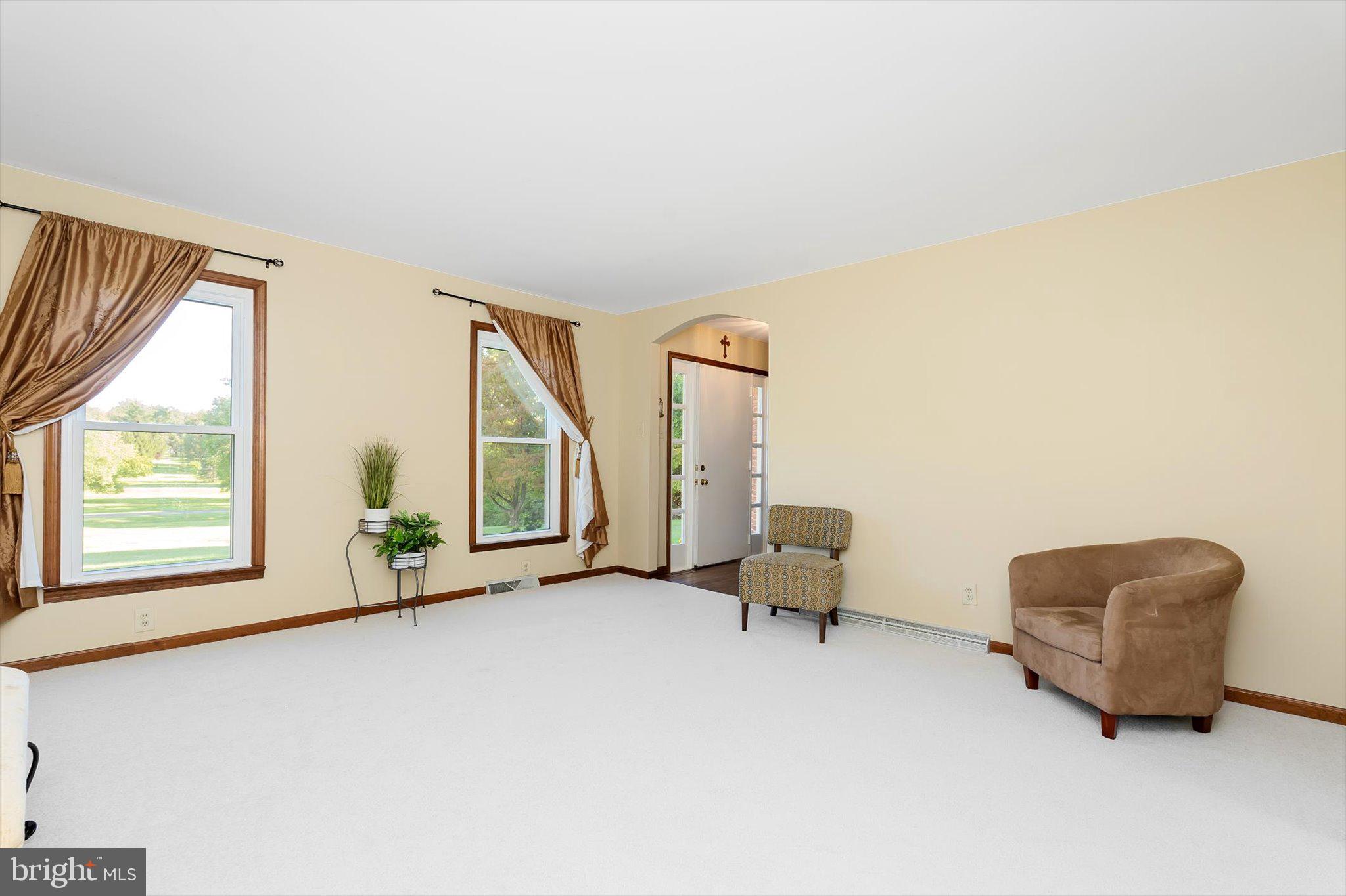 WILLOWDALE - Residential