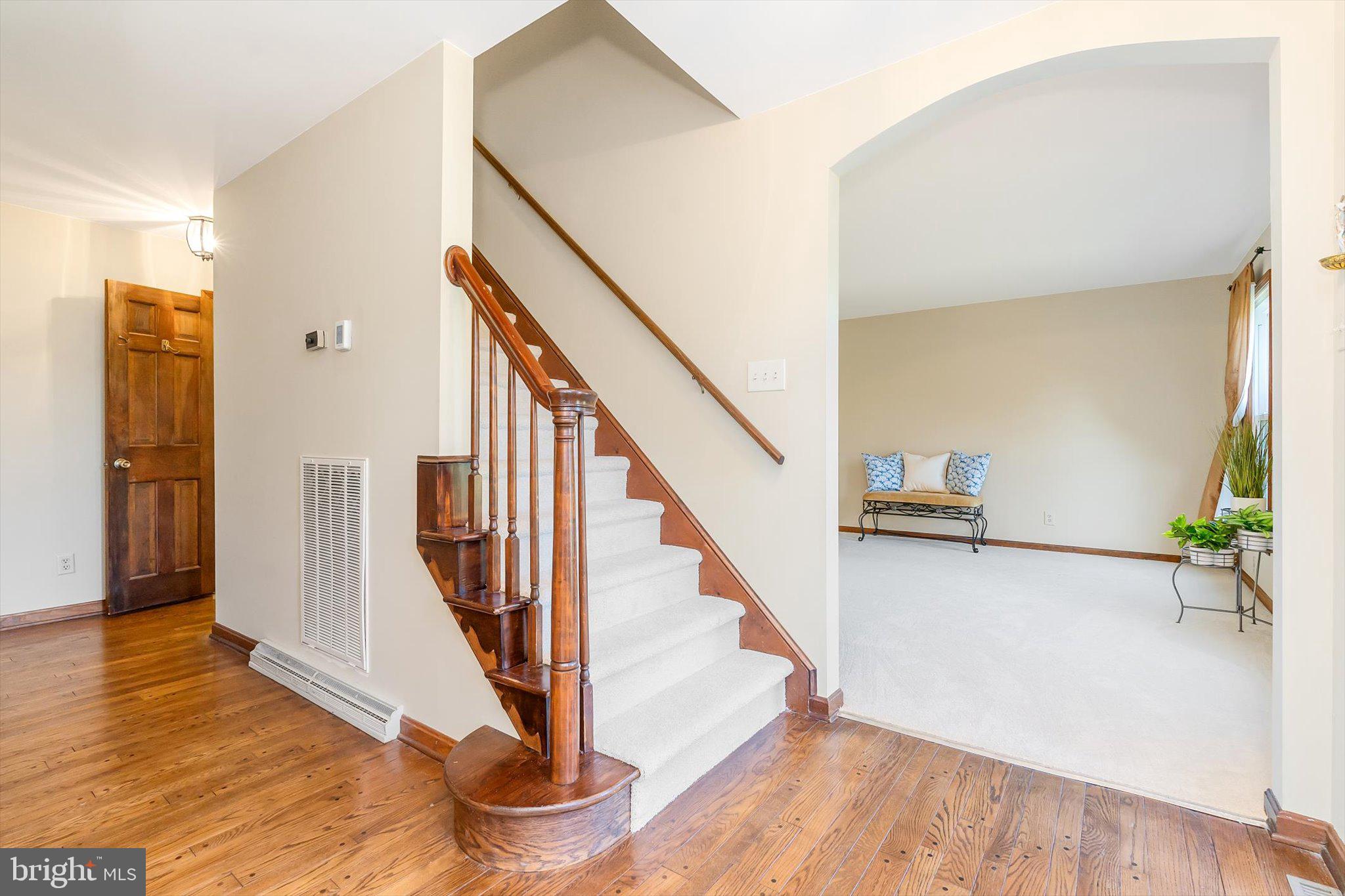 WILLOWDALE - Residential