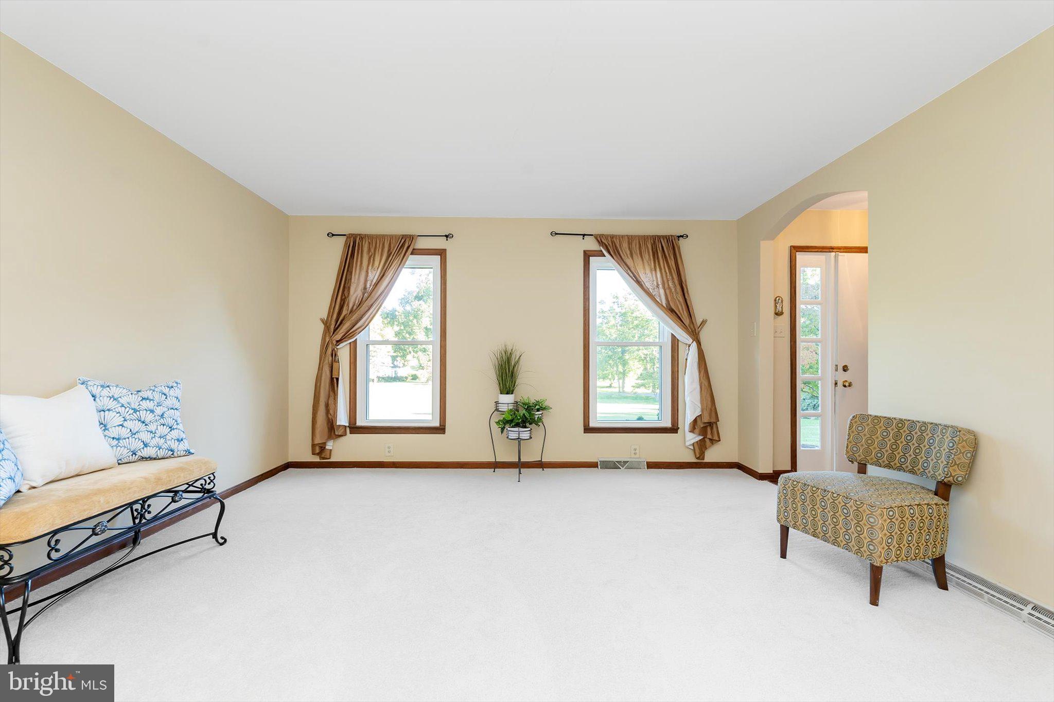 WILLOWDALE - Residential