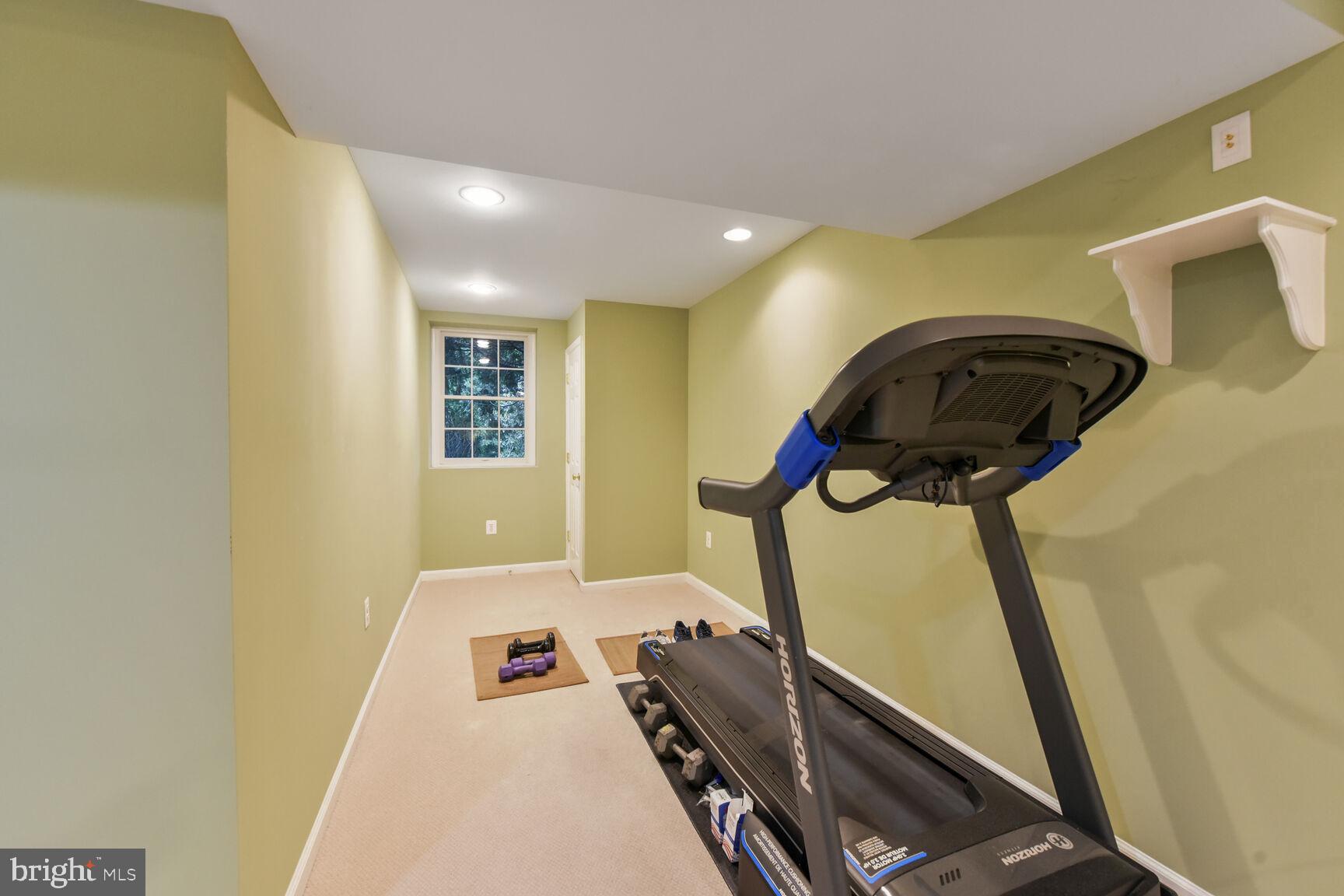 SOUTH RIDING - Residential