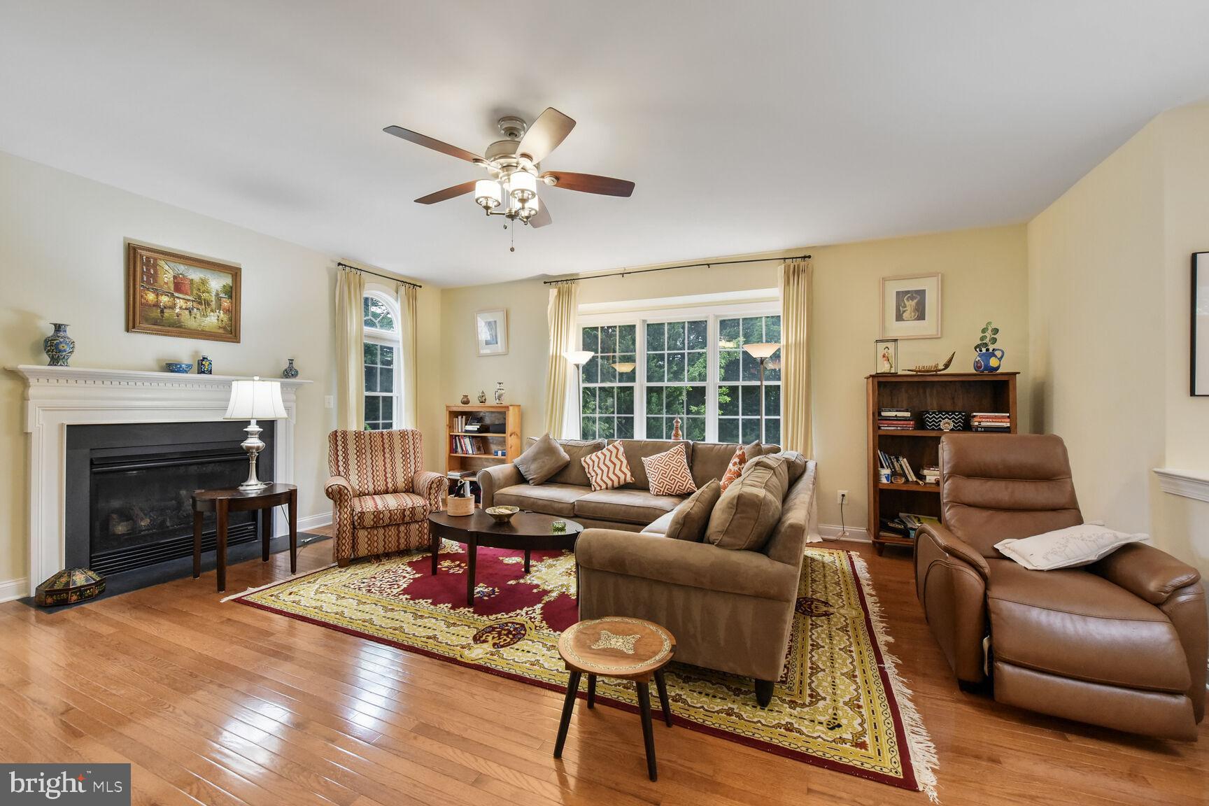 SOUTH RIDING - Residential