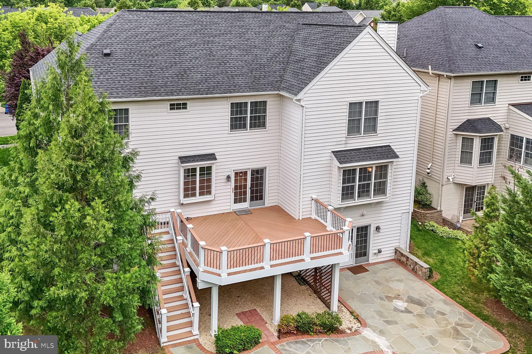 SOUTH RIDING - Residential