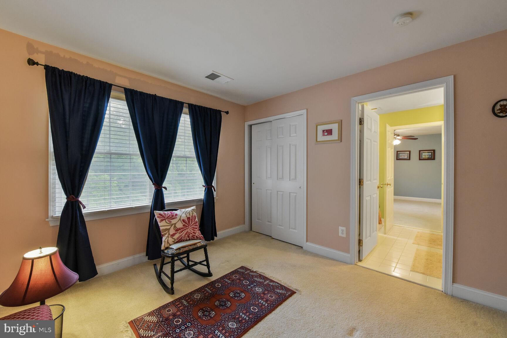 SOUTH RIDING - Residential