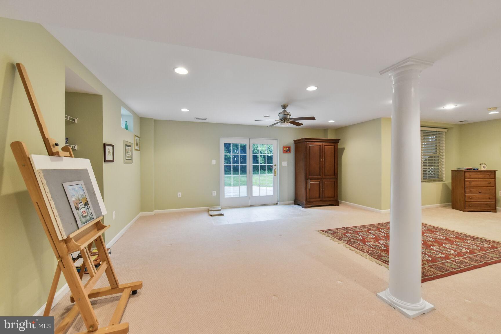 SOUTH RIDING - Residential