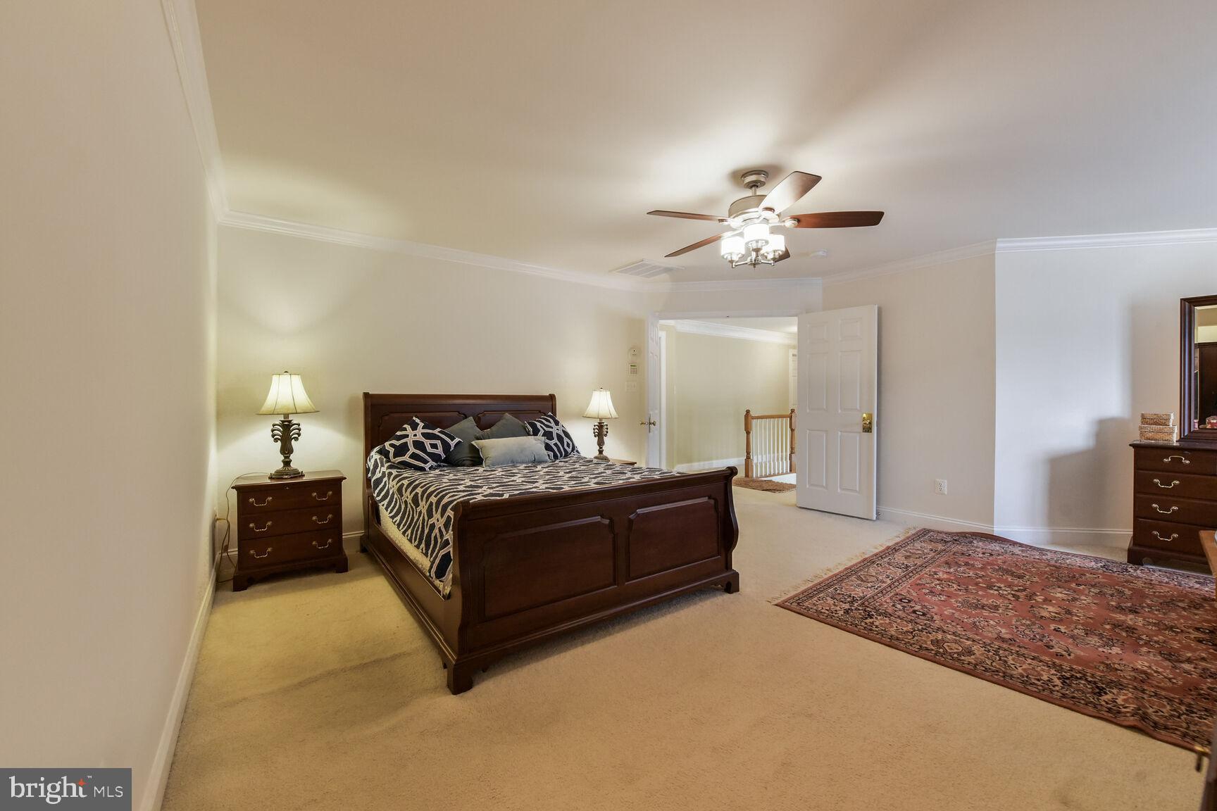 SOUTH RIDING - Residential