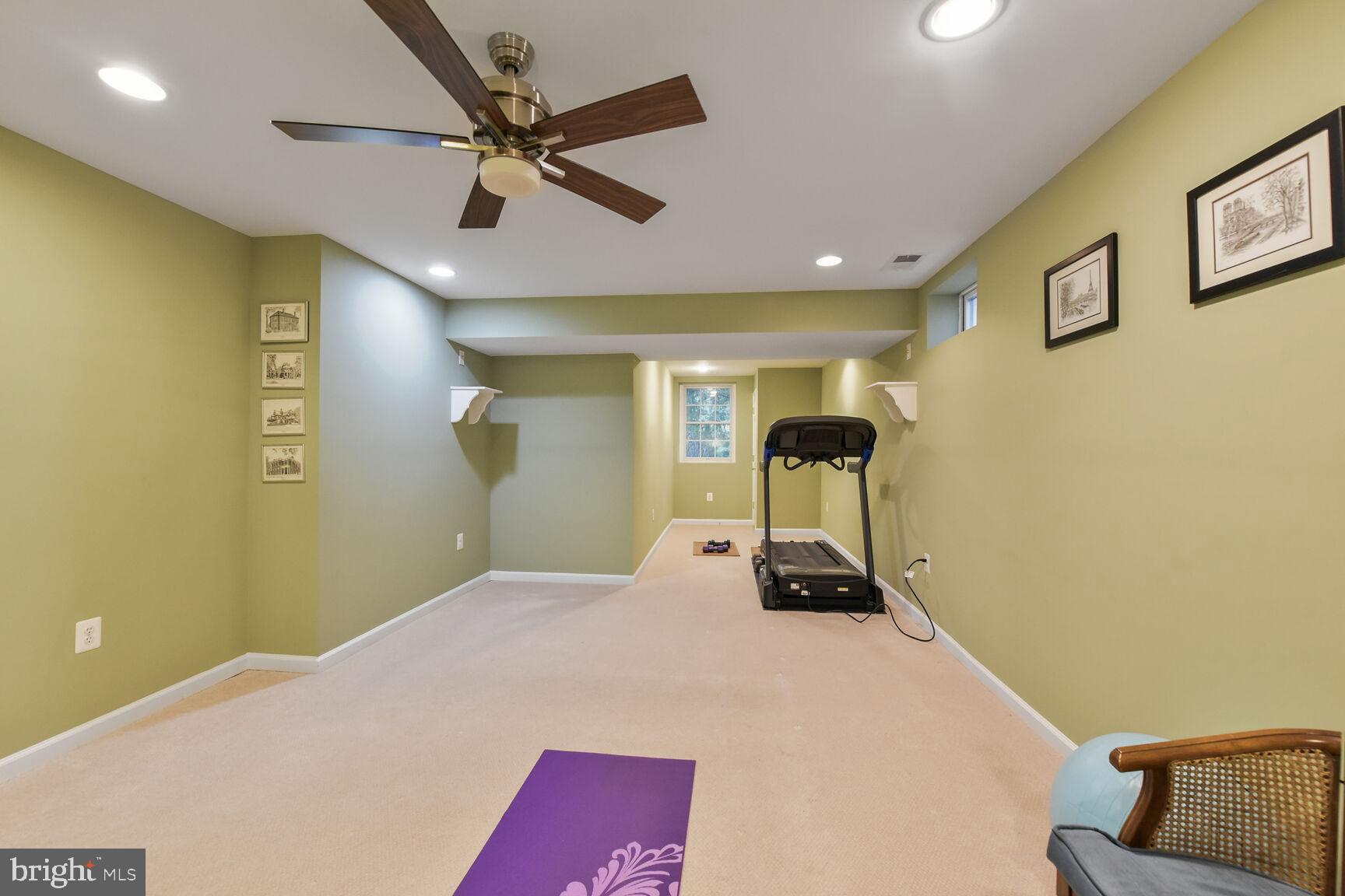 SOUTH RIDING - Residential