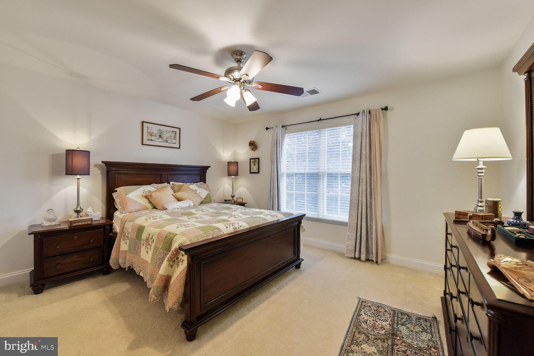 SOUTH RIDING - Residential