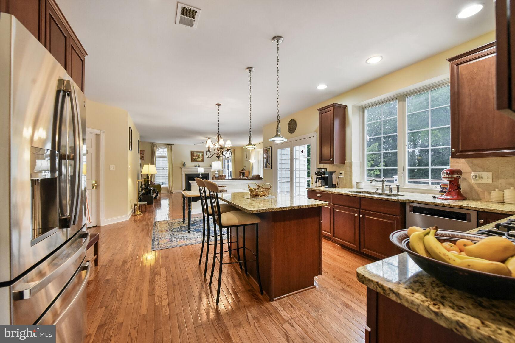 SOUTH RIDING - Residential