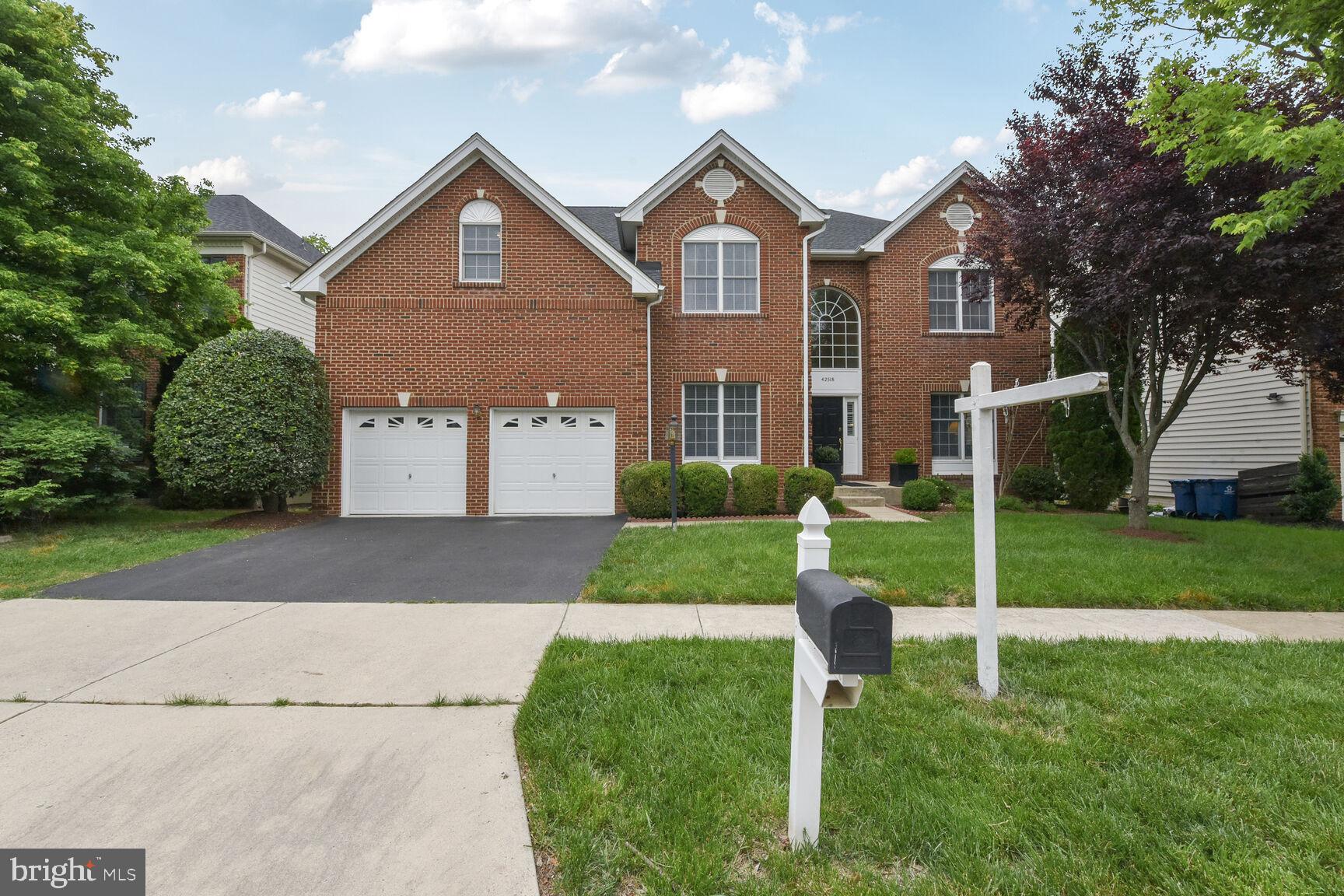 SOUTH RIDING - Residential