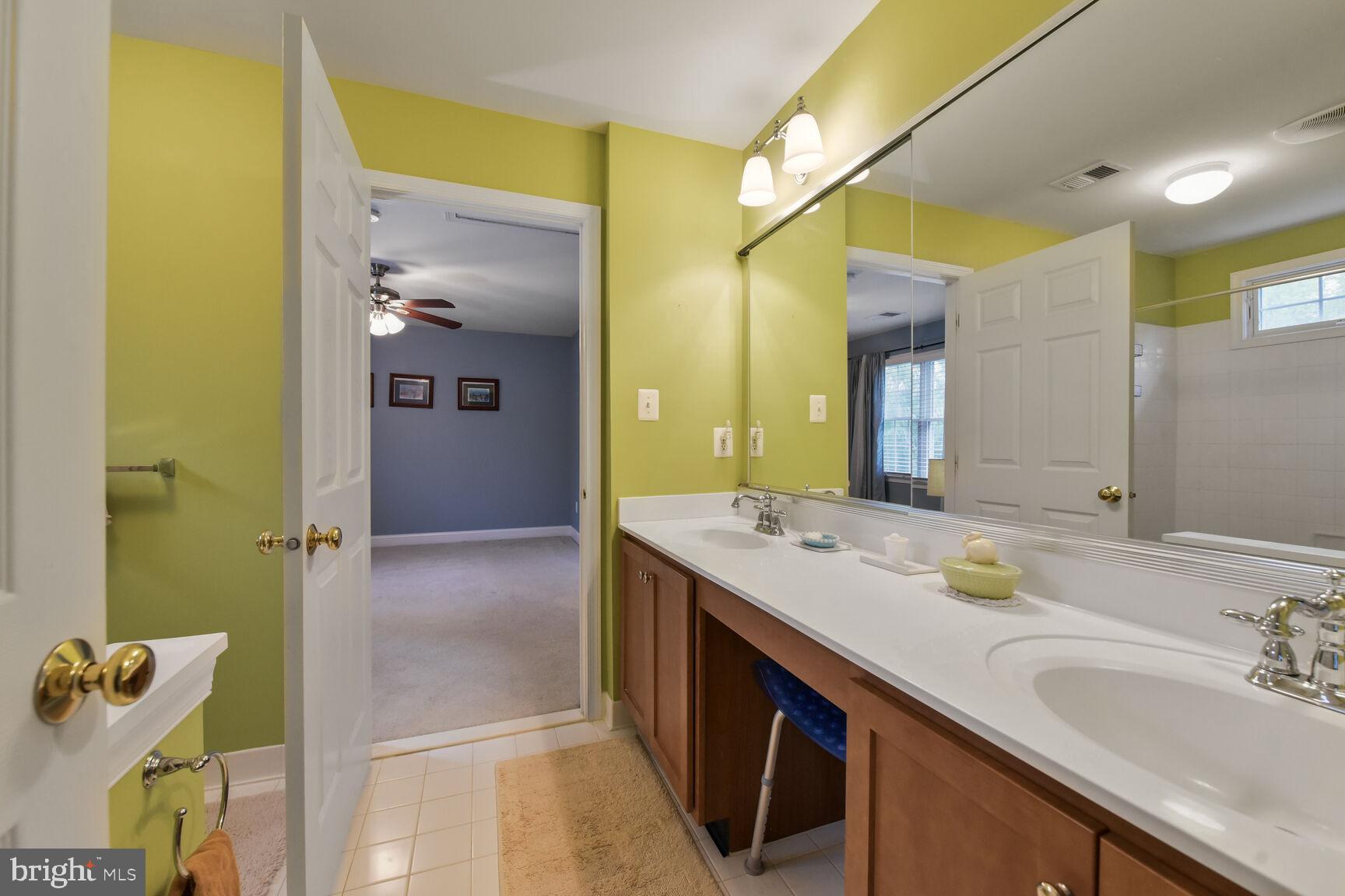 SOUTH RIDING - Residential