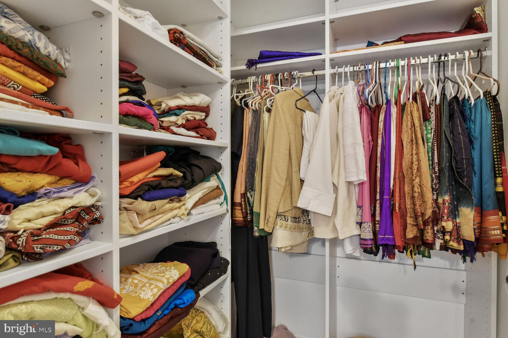 SOUTH RIDING - Residential