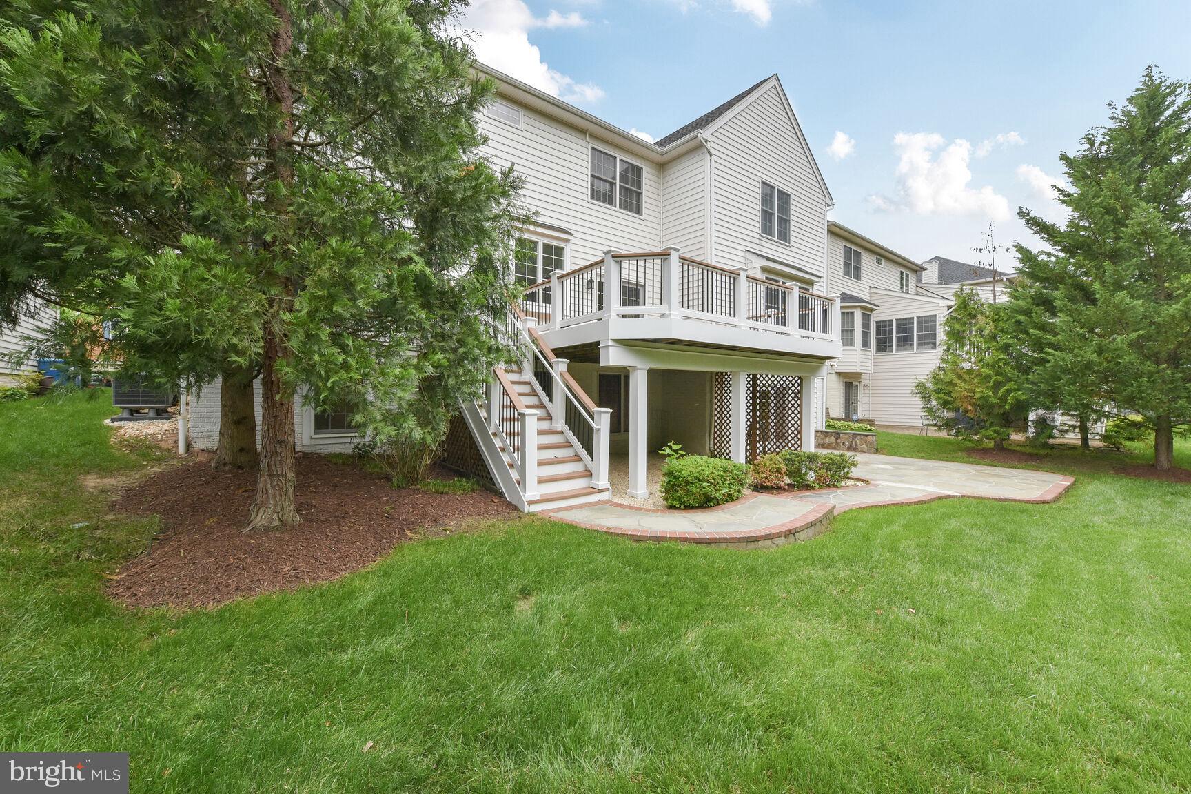 SOUTH RIDING - Residential