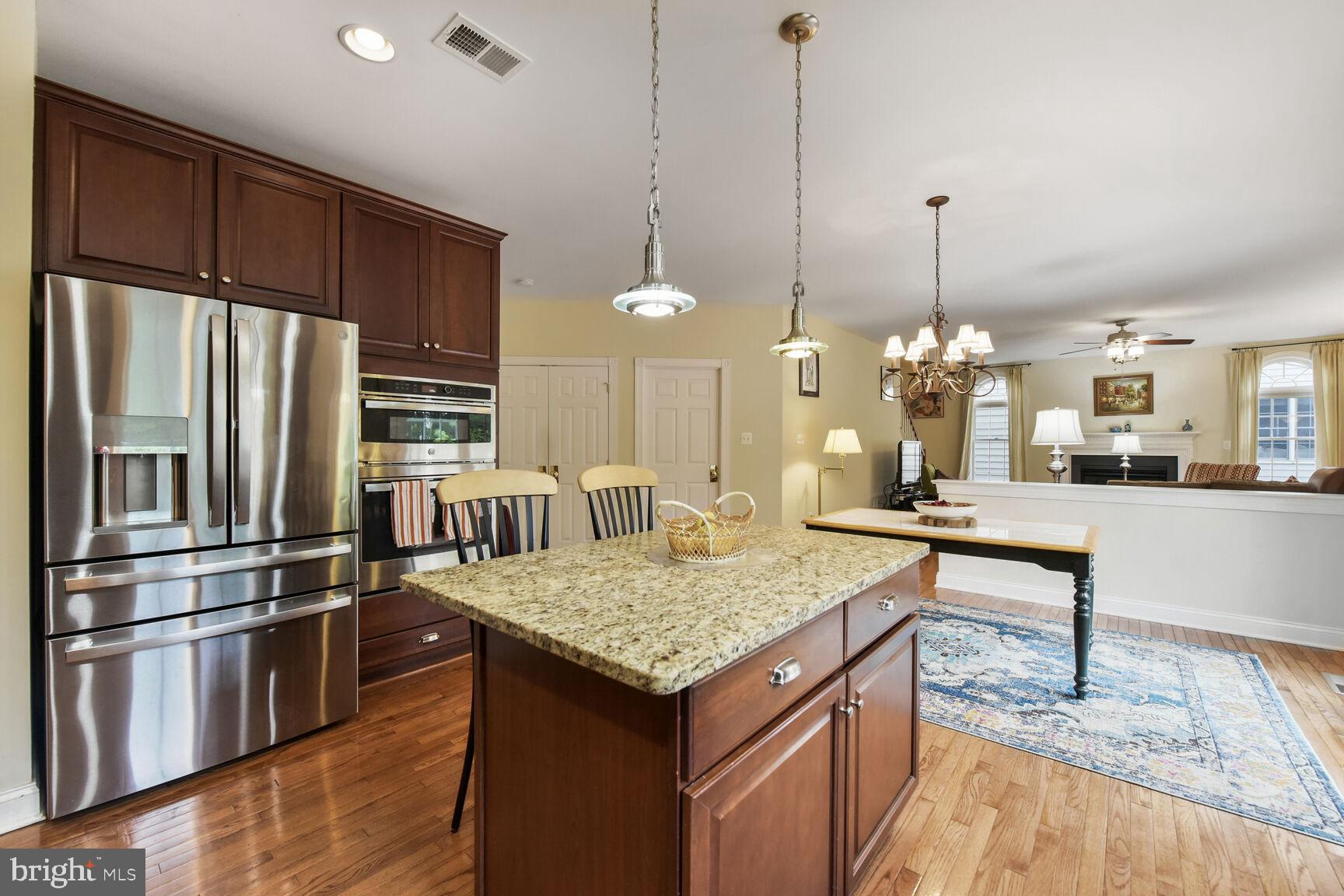 SOUTH RIDING - Residential