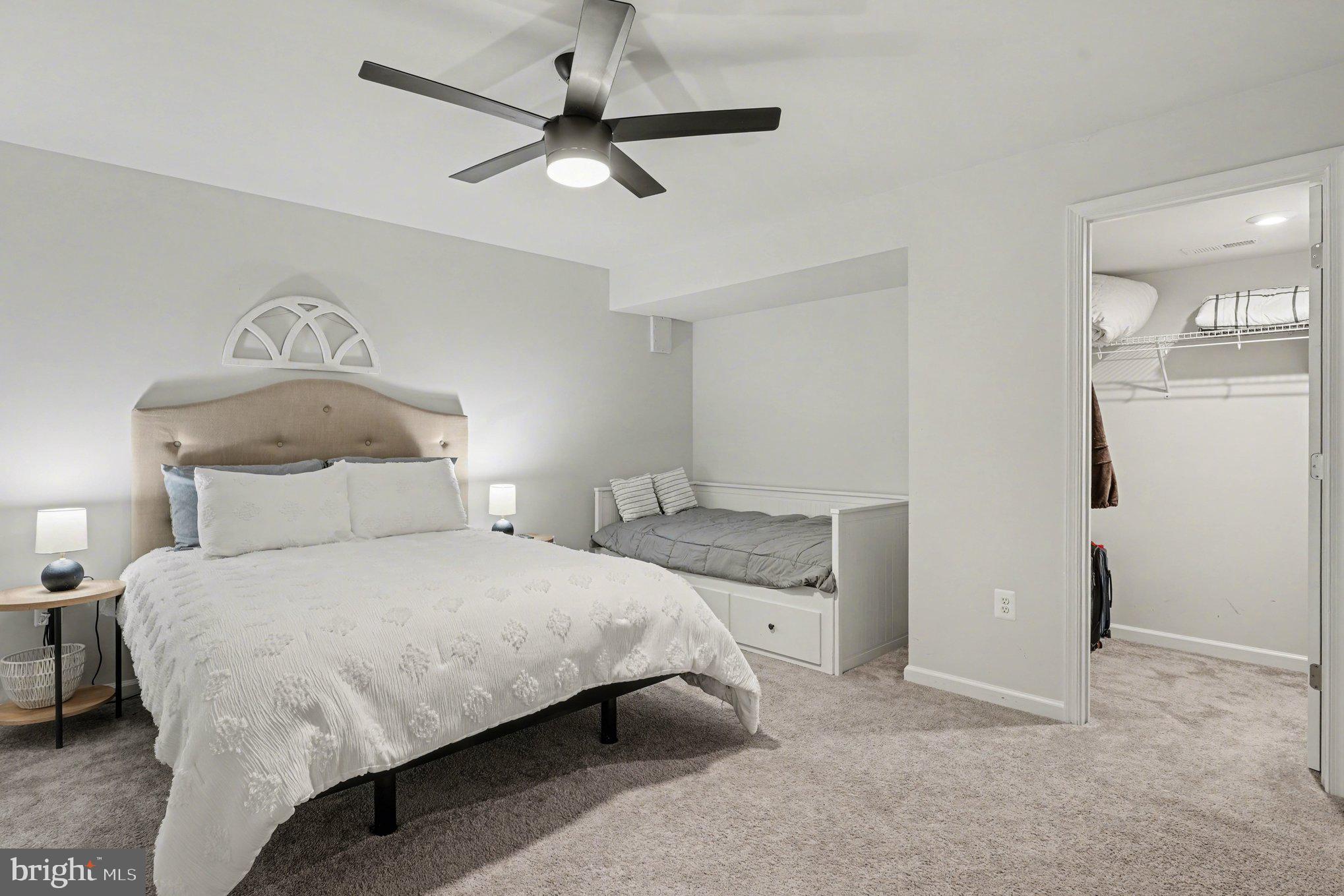 CHAPEL RIDGE - Residential