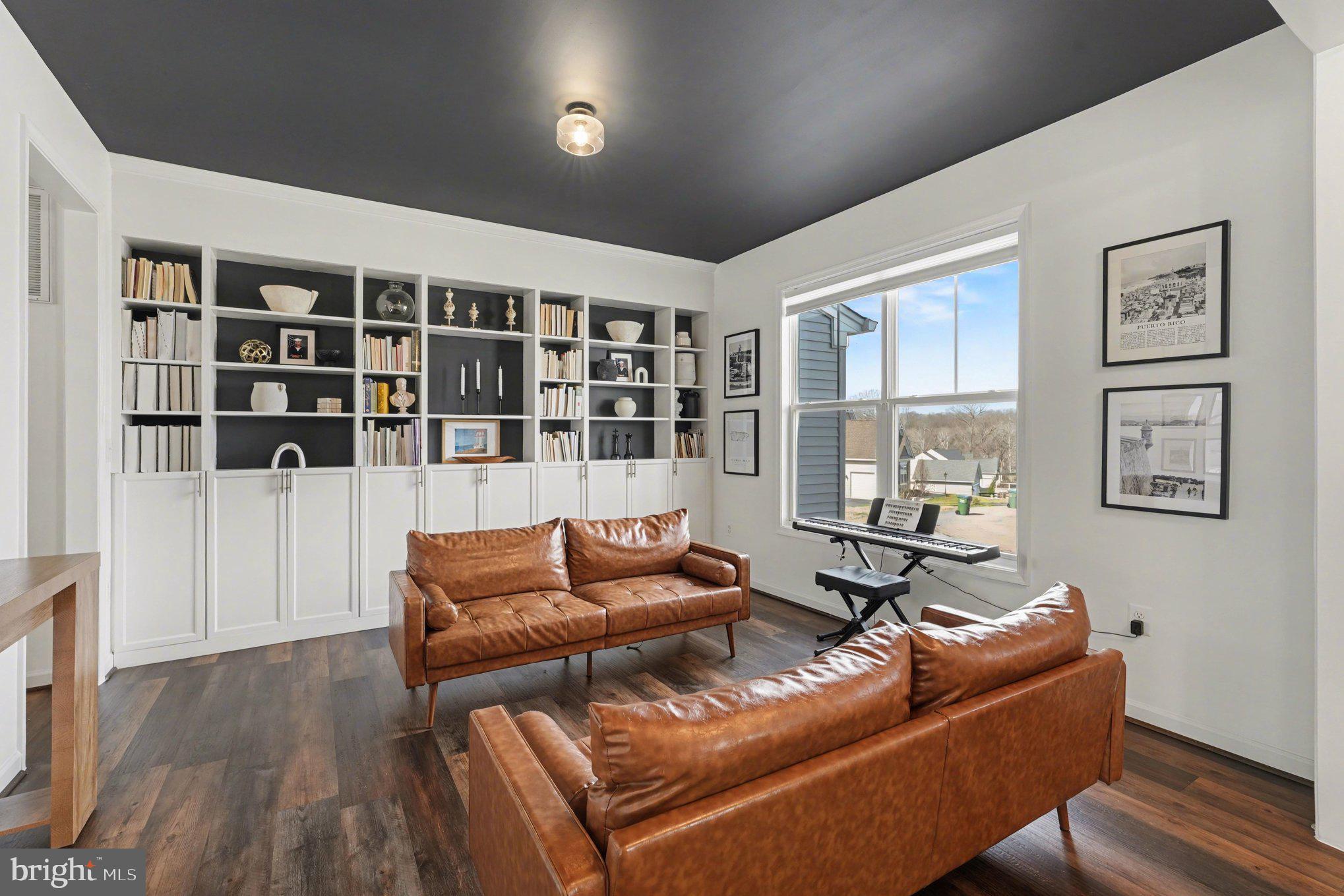 19 CHAPEL RIDGE COURT