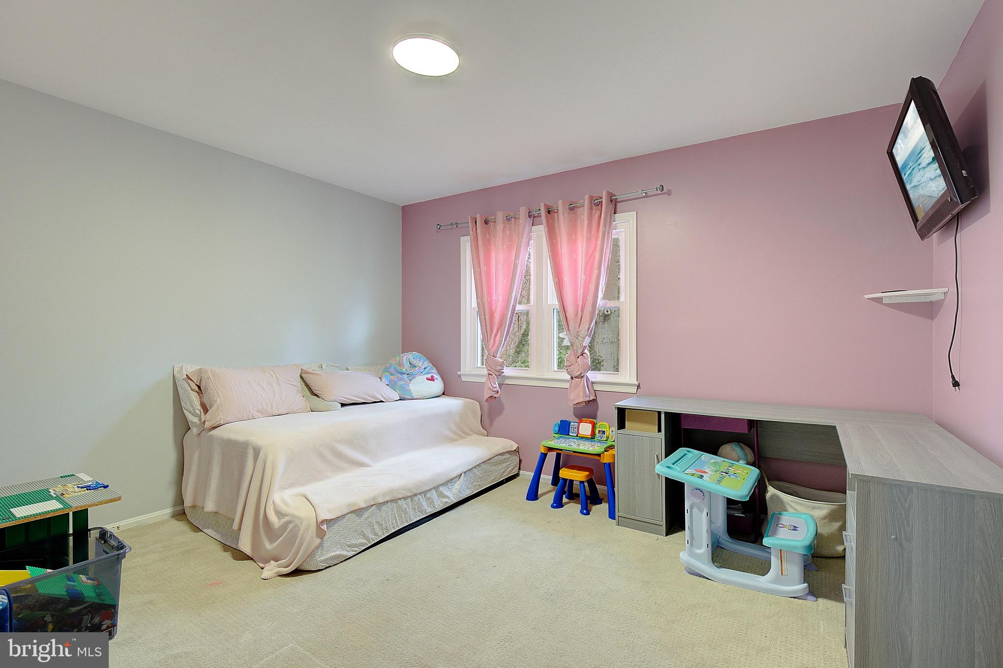 DUNKIRK WOODS - Residential