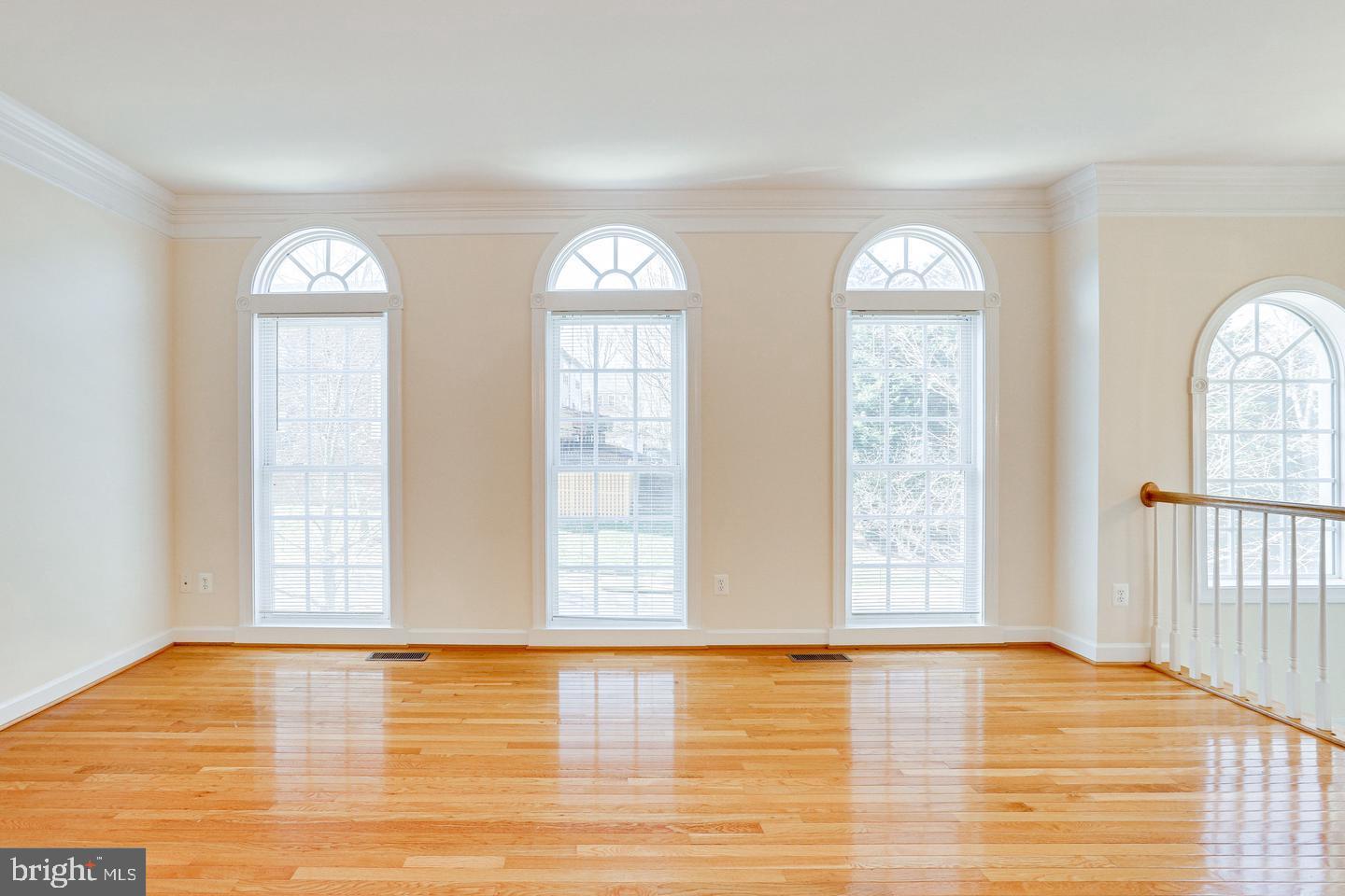 ASHTON COMMONS - Residential Lease