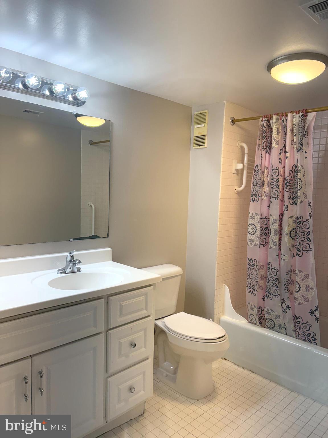 SKYLINE - Residential Lease