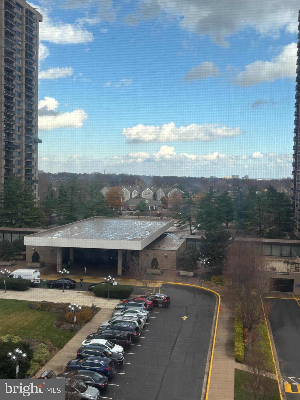 SKYLINE - Residential Lease