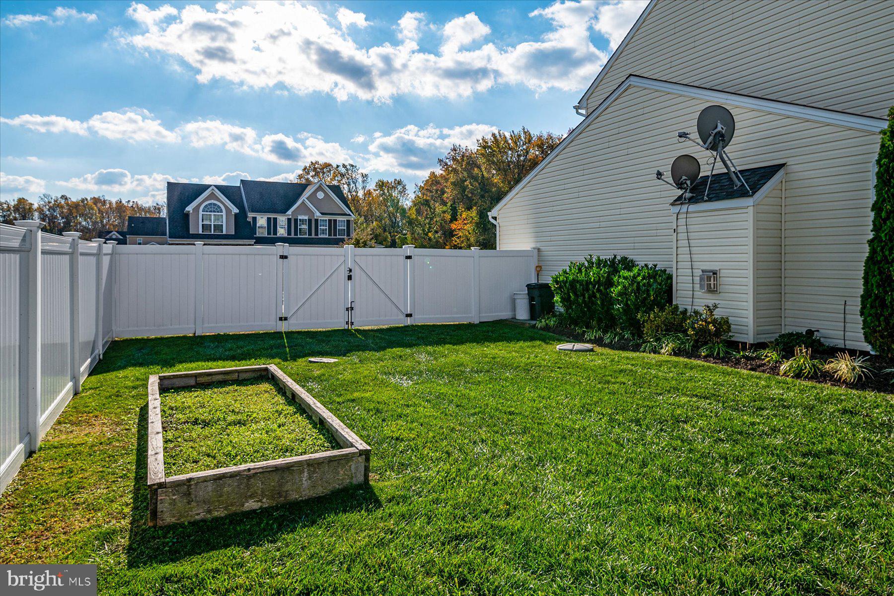 NORTH BROOK - Residential