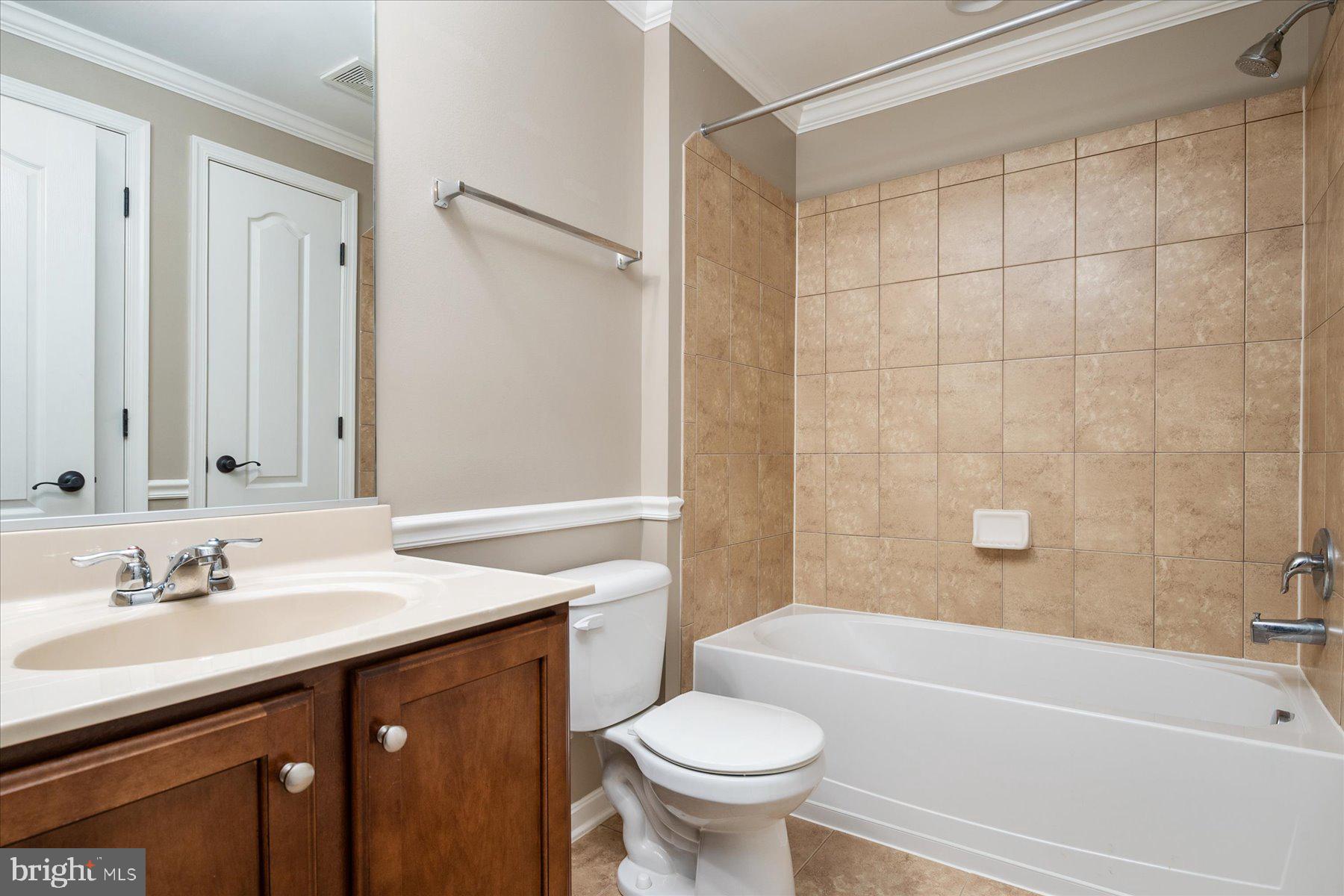 NORTH BROOK - Residential