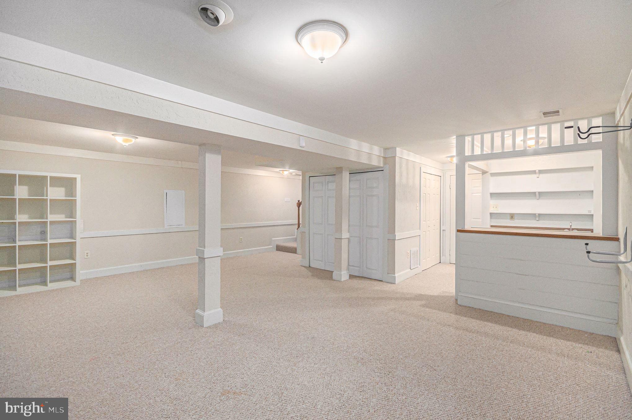 MONTCLAIR - Residential