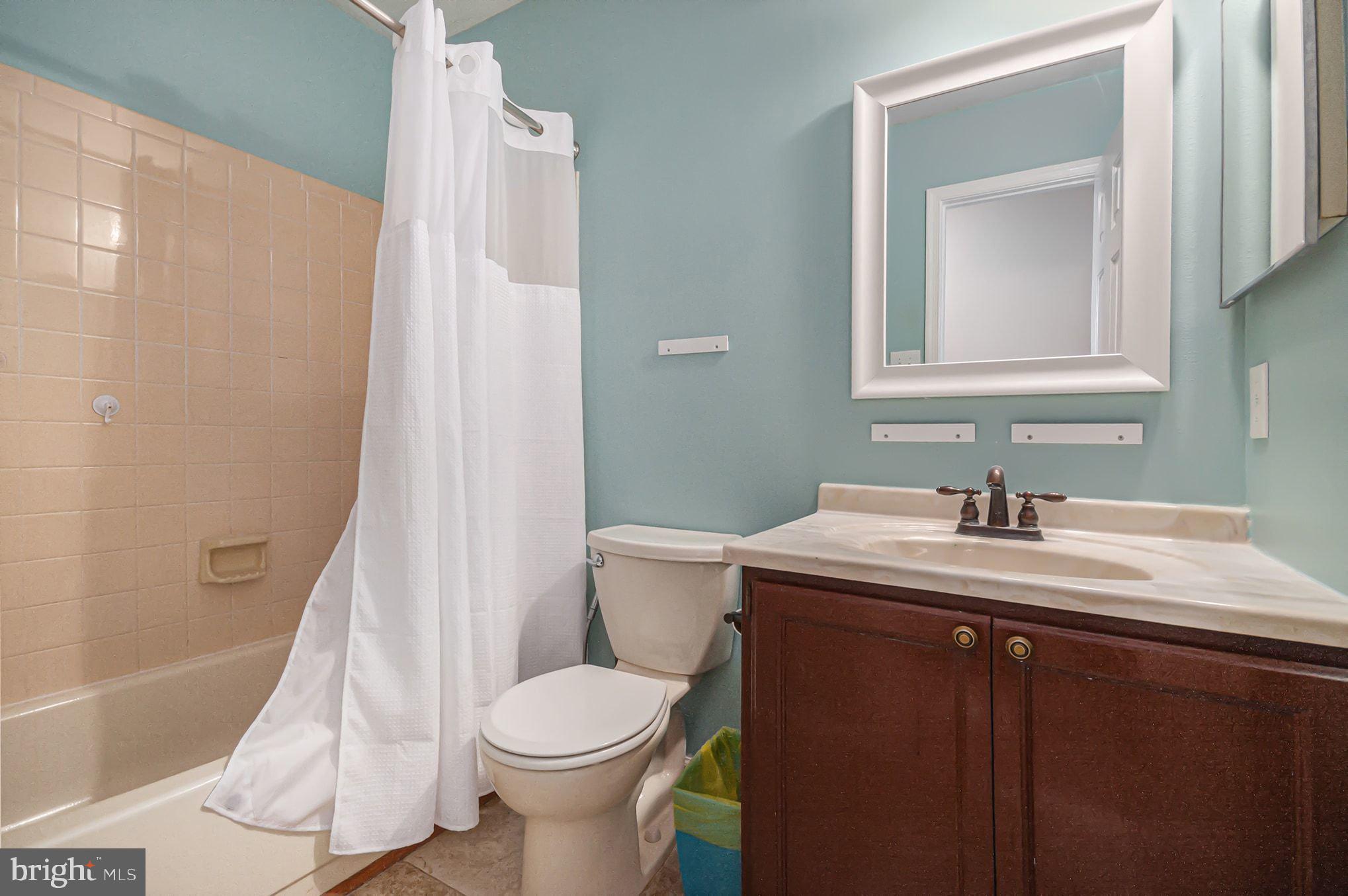 MONTCLAIR - Residential