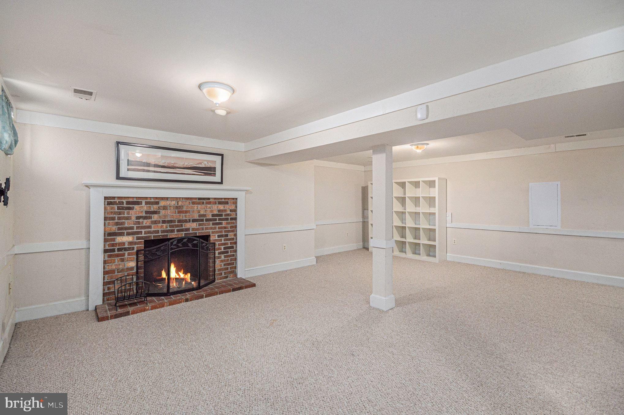 MONTCLAIR - Residential