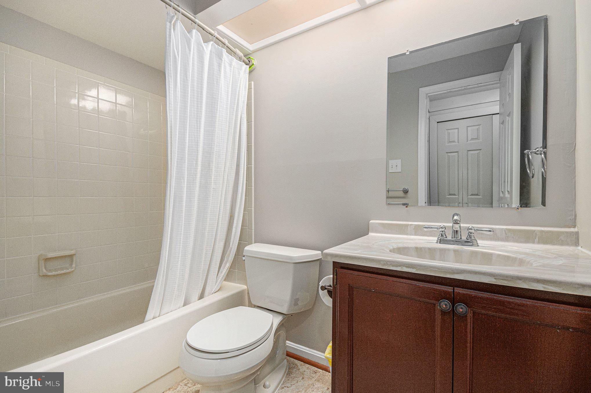 MONTCLAIR - Residential