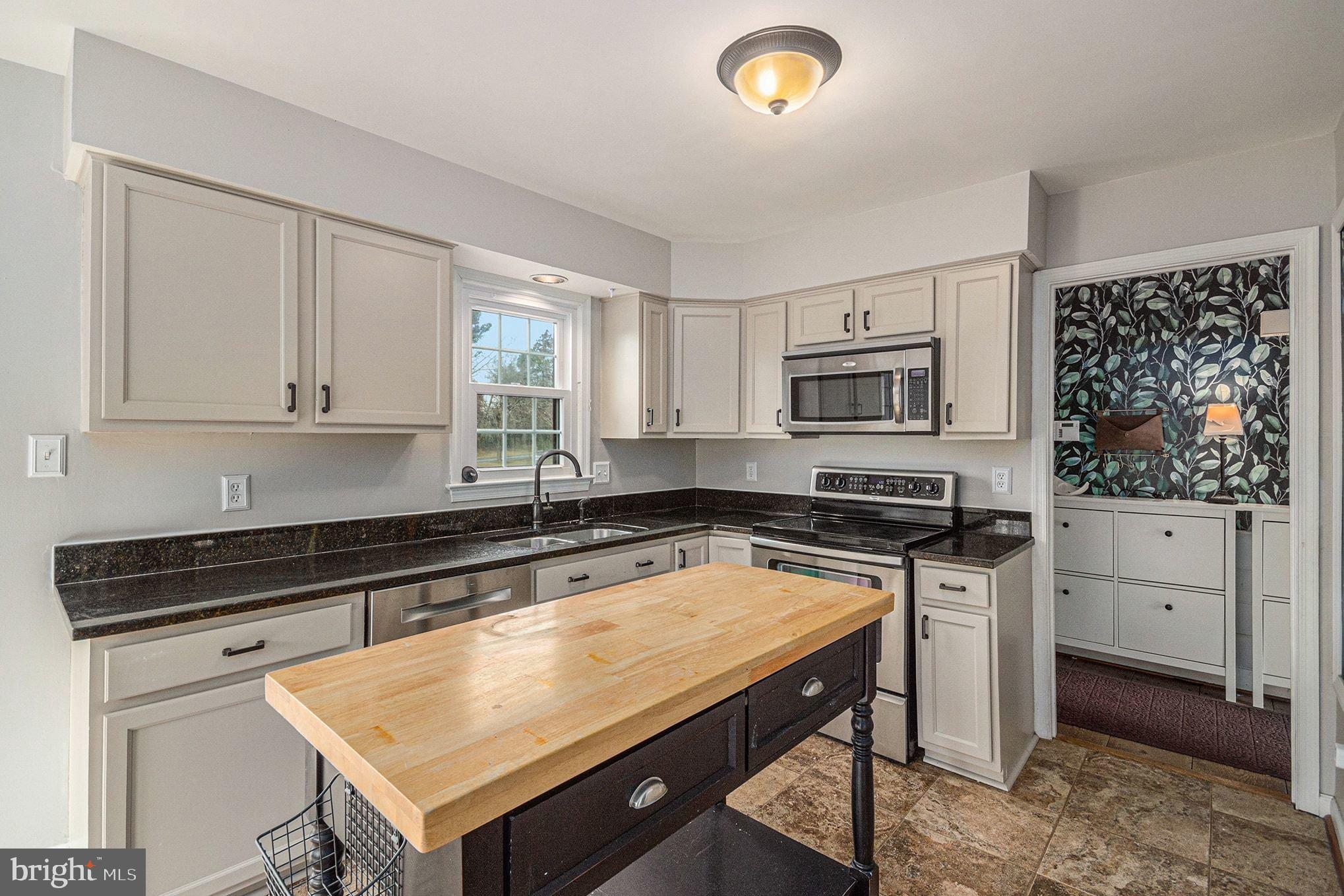 MONTCLAIR - Residential