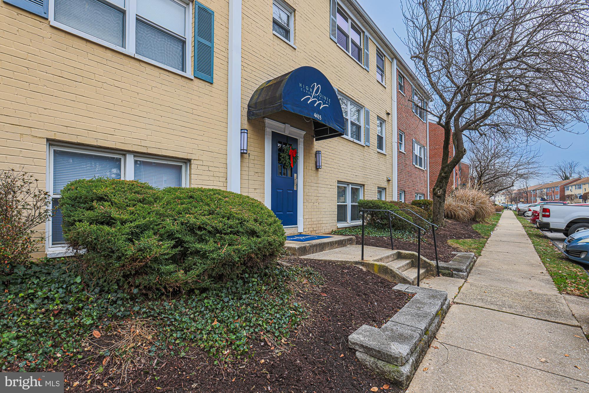 MEDFIELD - Residential Lease