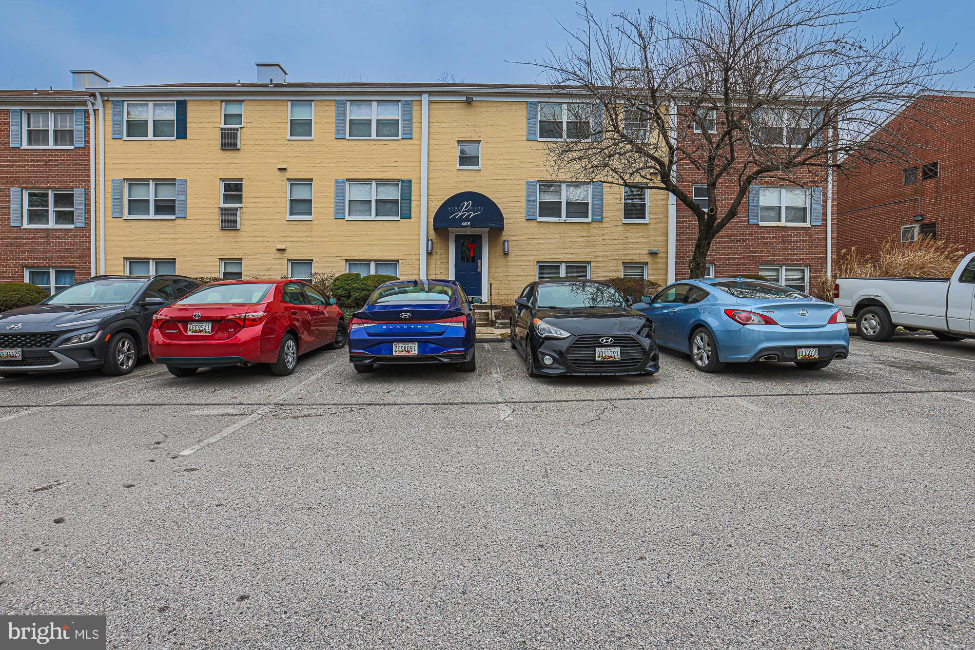 MEDFIELD - Residential Lease